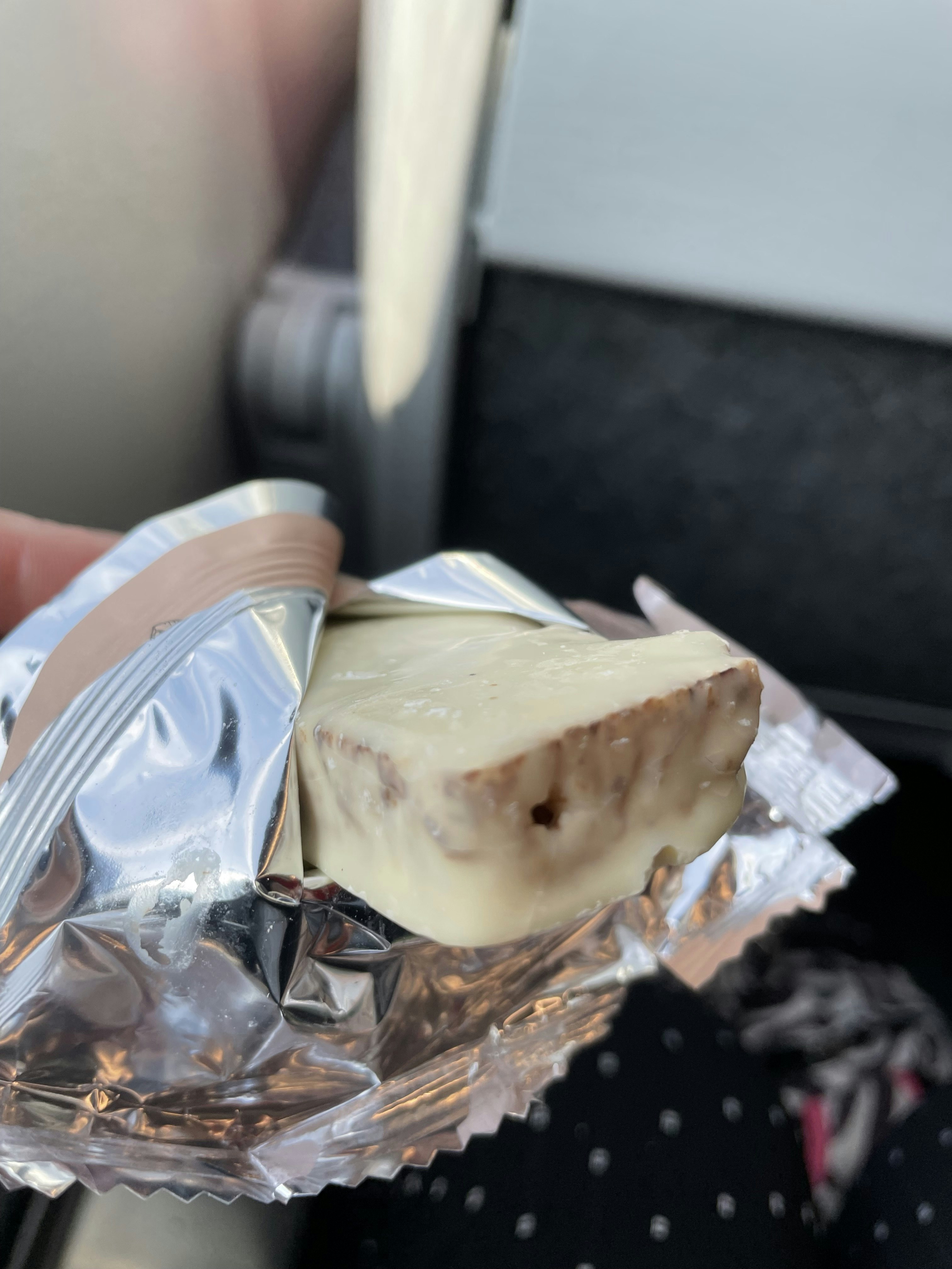 Puffreisriegel in weißer Schokolade mit Kokos kaufen | KoRo