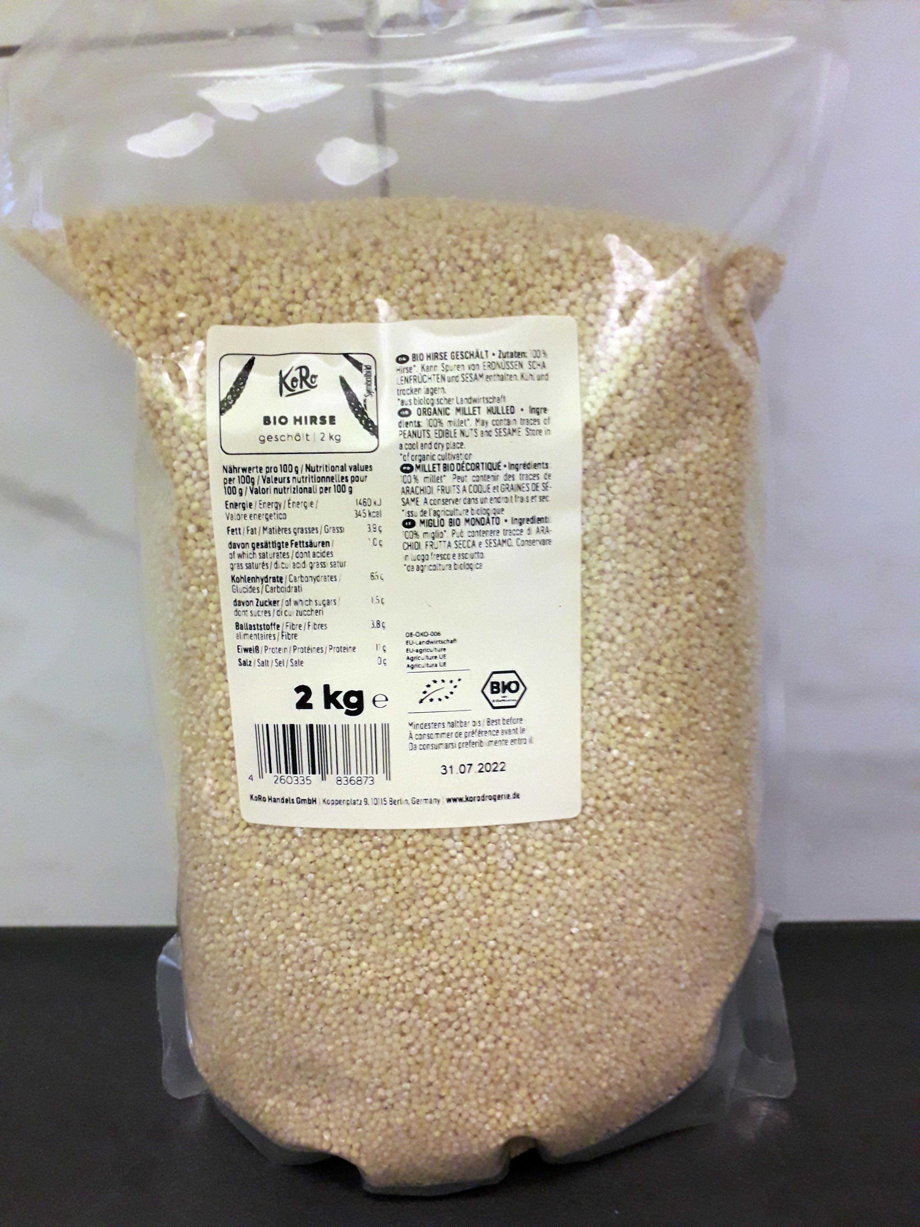 a bag of grains with a label that says 2 kg on it