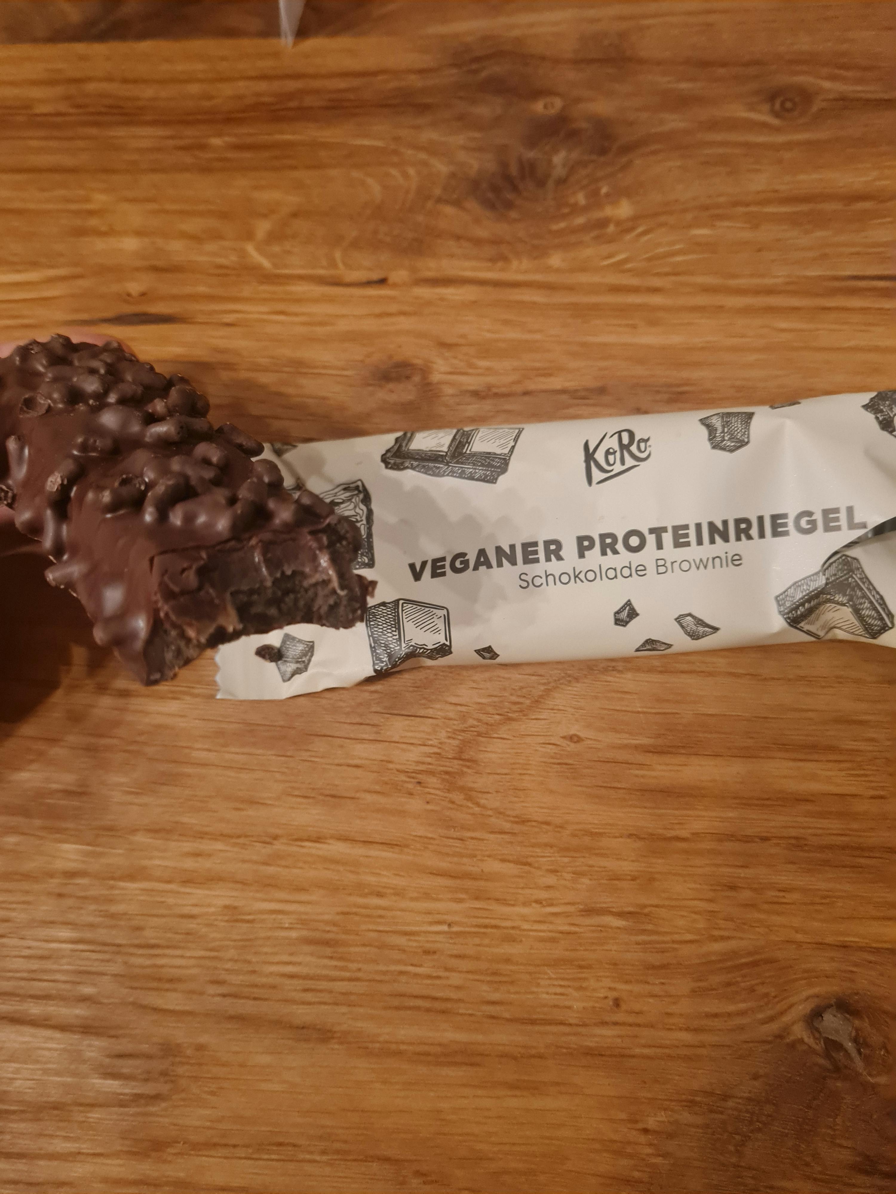 une barre de protéines végétales avec un brownie au chocolat à l' intérieur