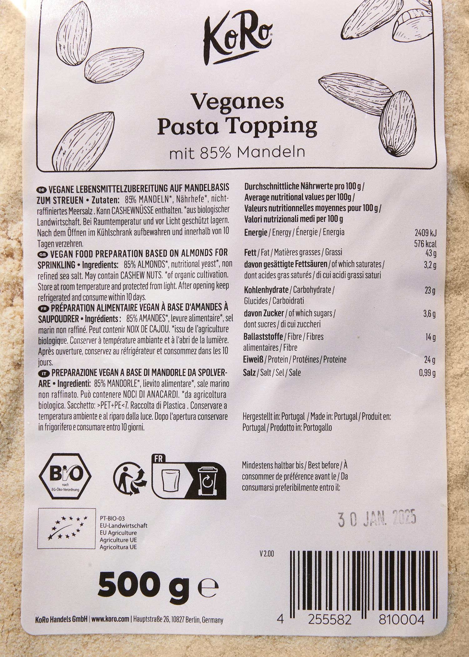 die Rückseite eines Pakets mit 500 g veganes Pastatopping mit 85 % Mandeln