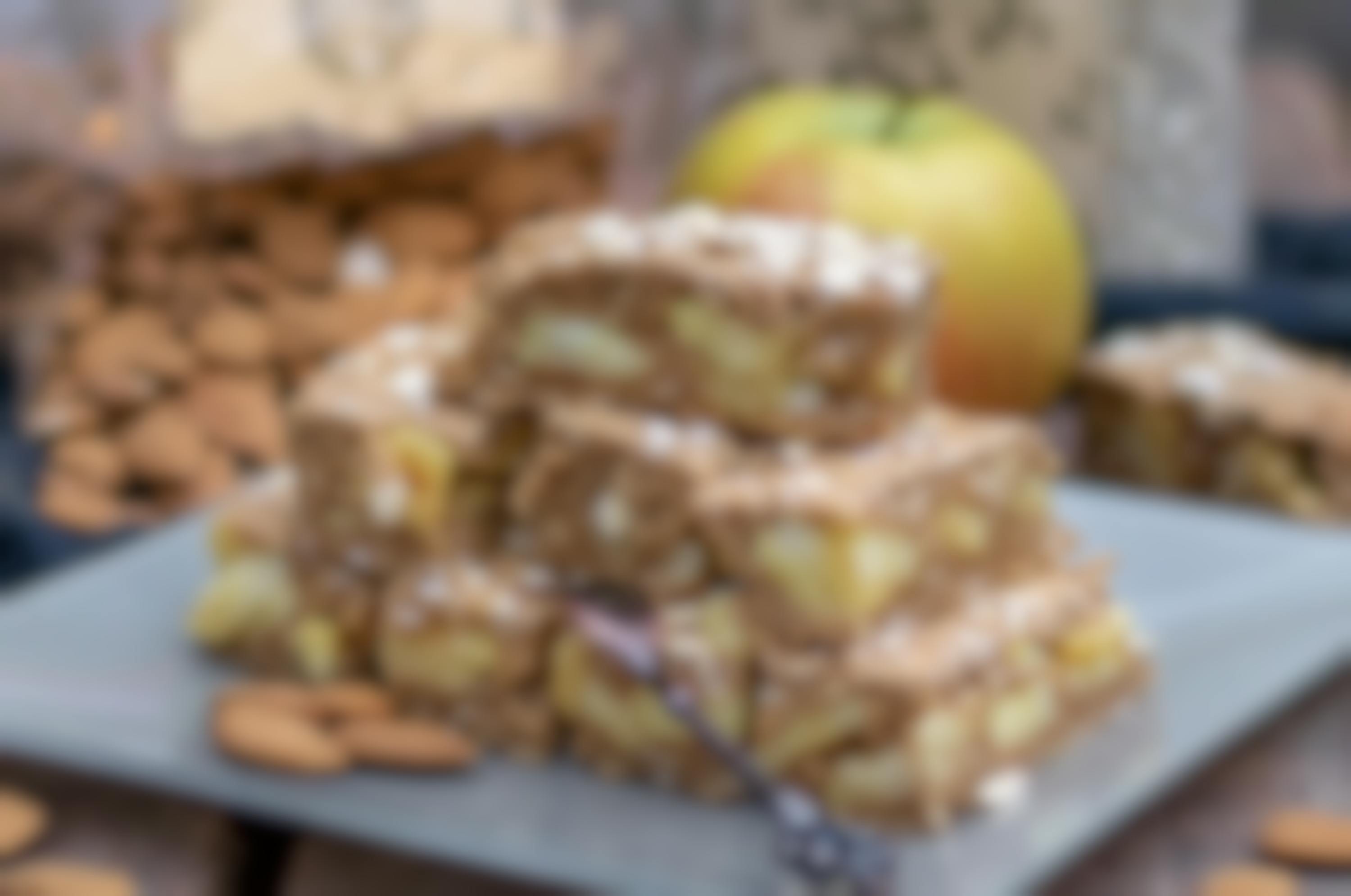 Oat and apple bar