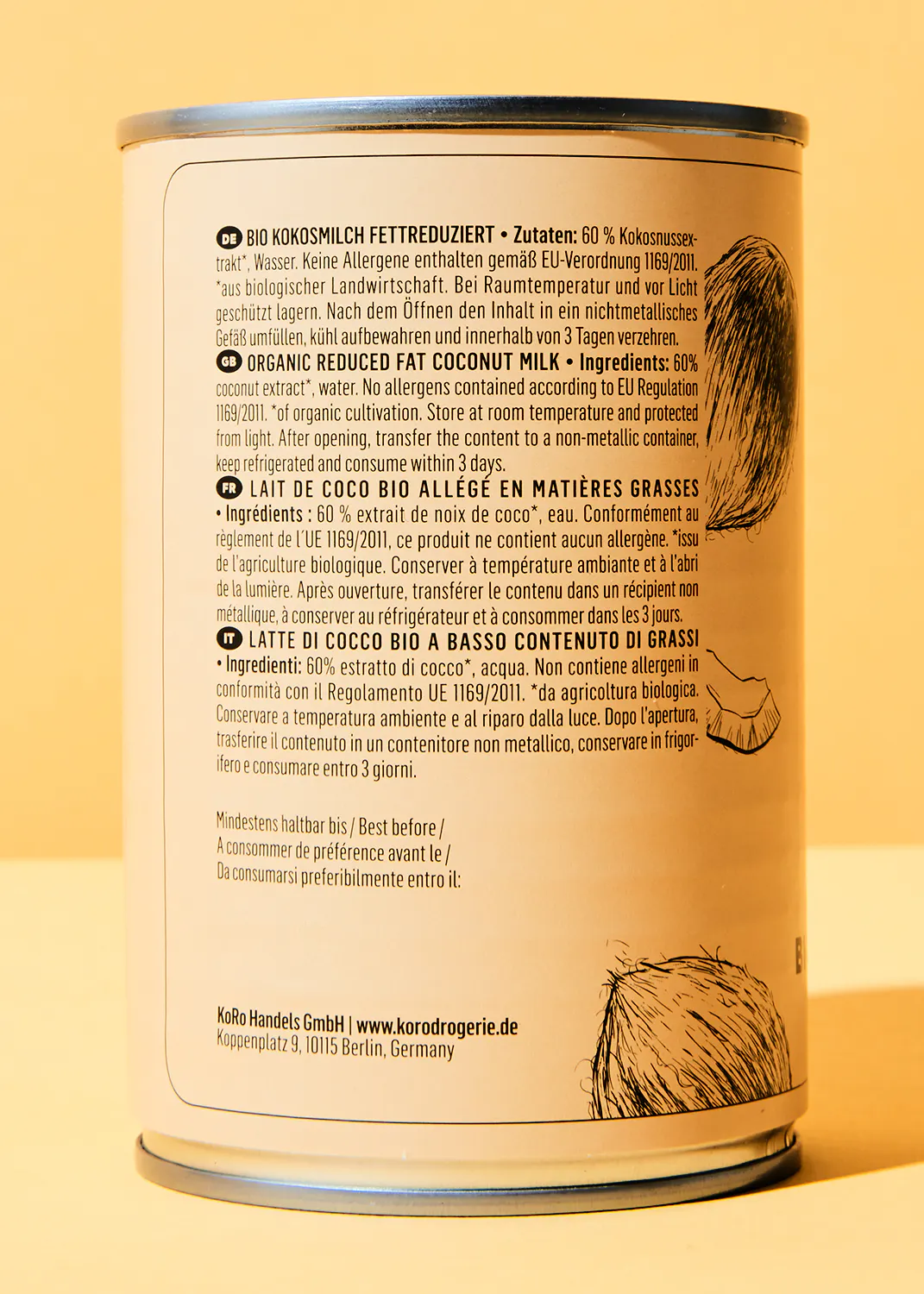 le dos d' une boîte de lait de coco bio