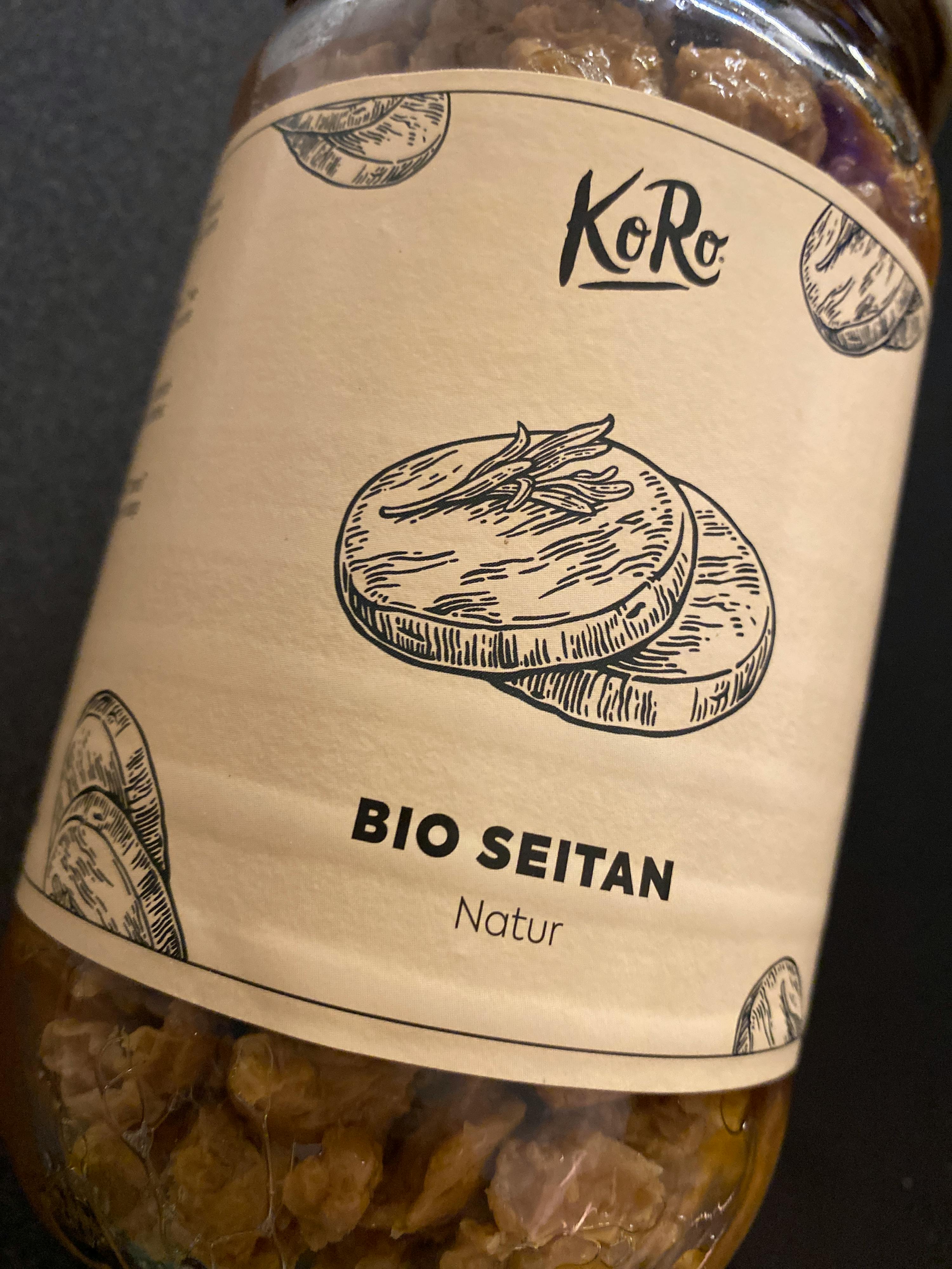 l' etichetta di un barattolo di bio seitan natura