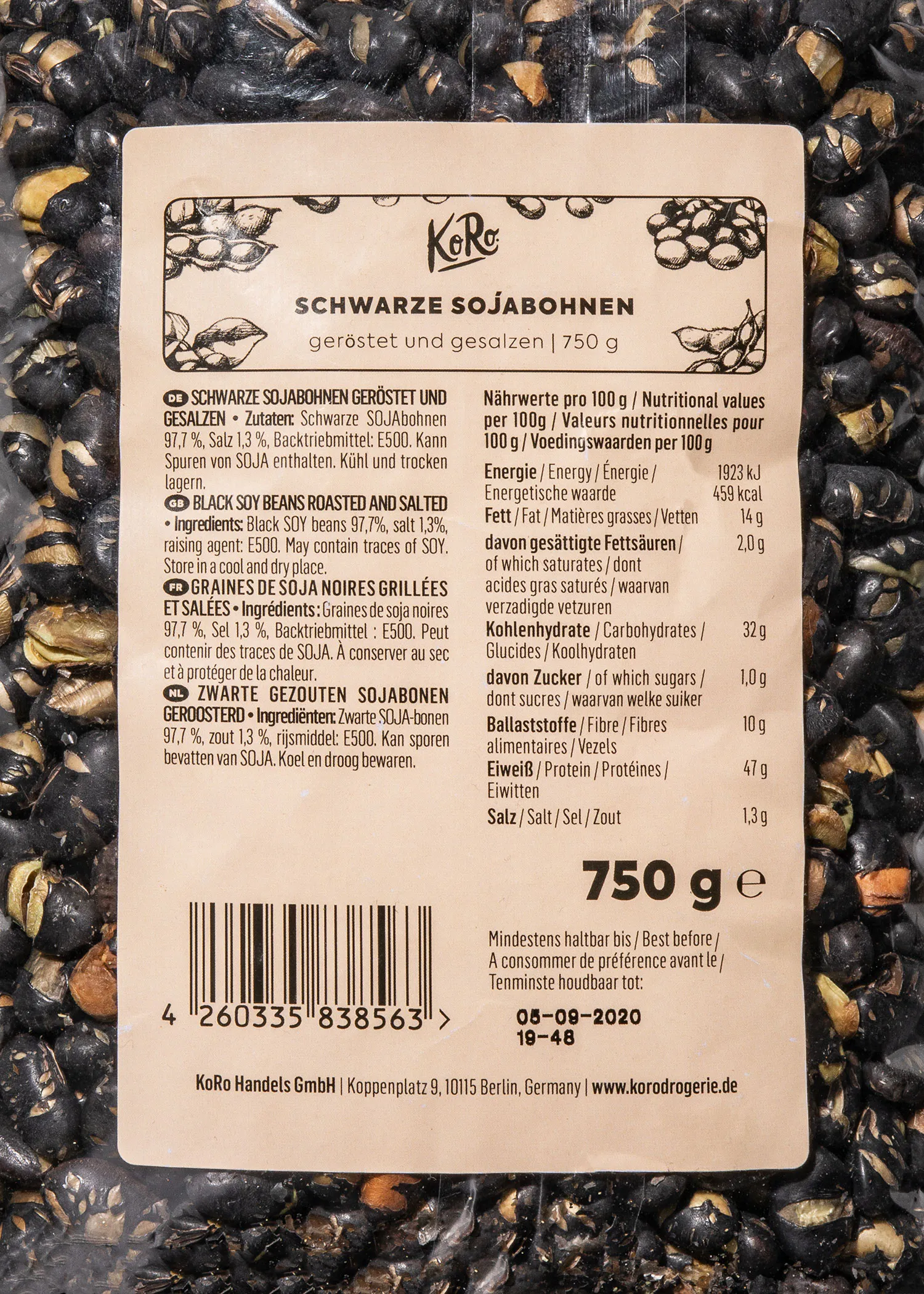 l' arrière de l' emballage d' un sac de haricots noirs