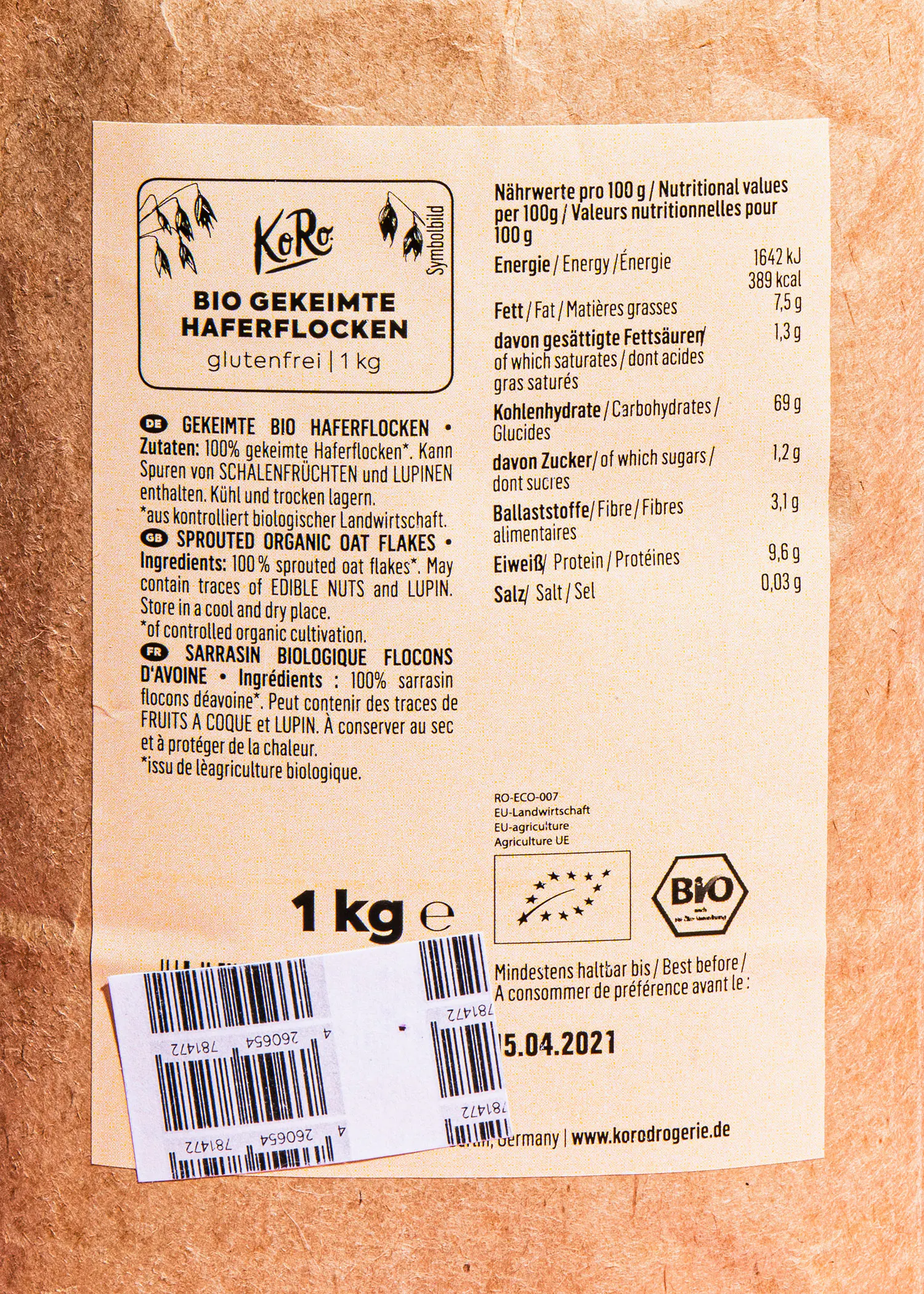 l' étiquette d' un paquet de flocons d' avoine biologiques de 1 kg