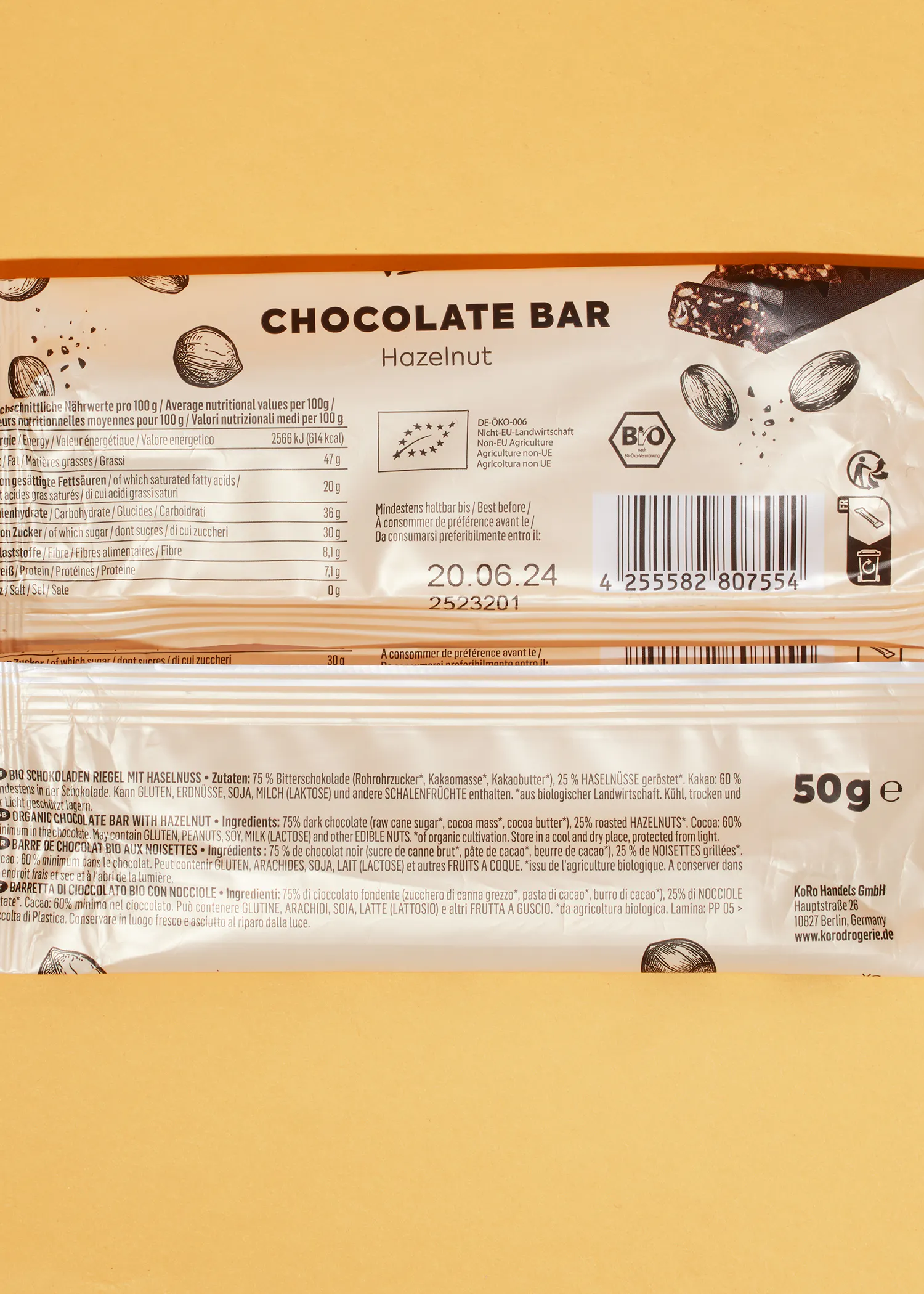 l' arrière d' une barre de chocolat à l' avellane