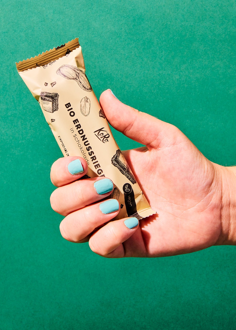 Buy organic peanut bar with chocolate 12 x 50g KoRo Ireland