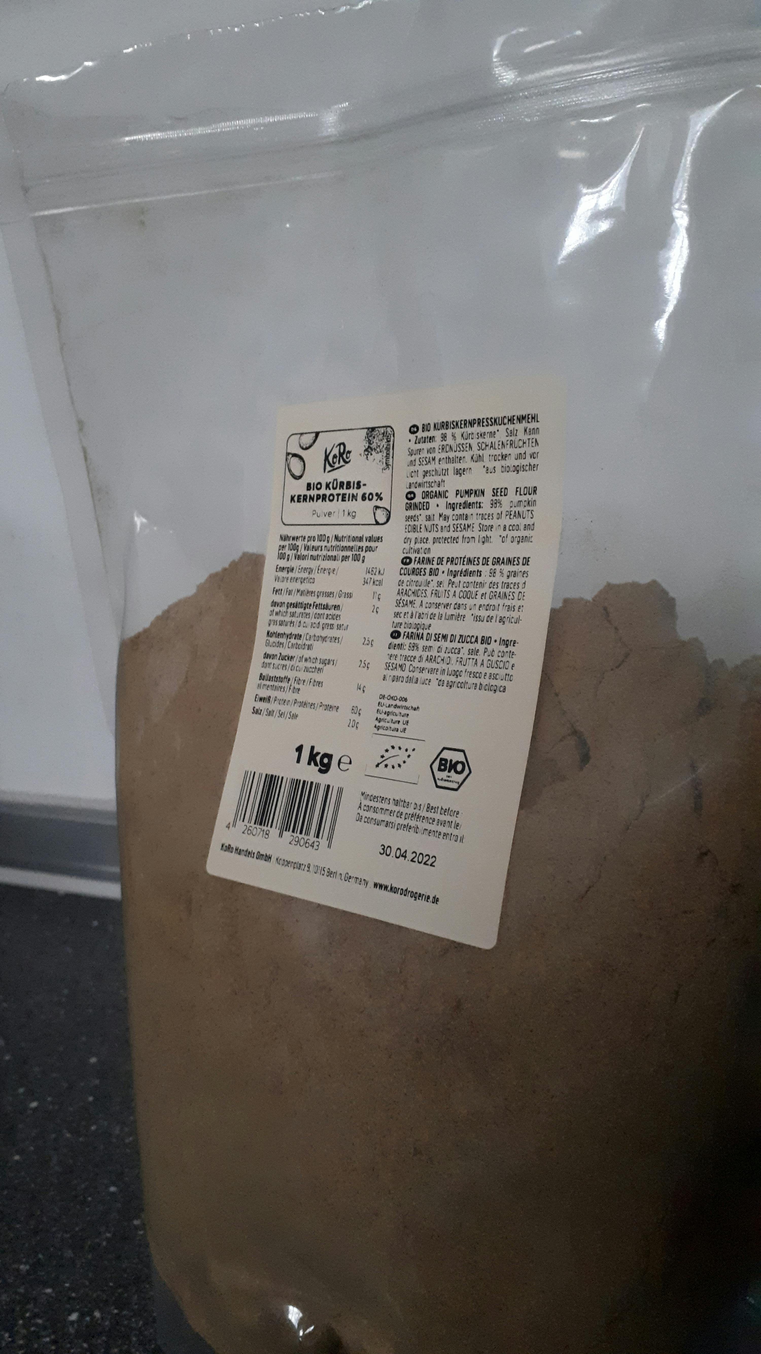 a bag of food with a label that says ' bio ' on it