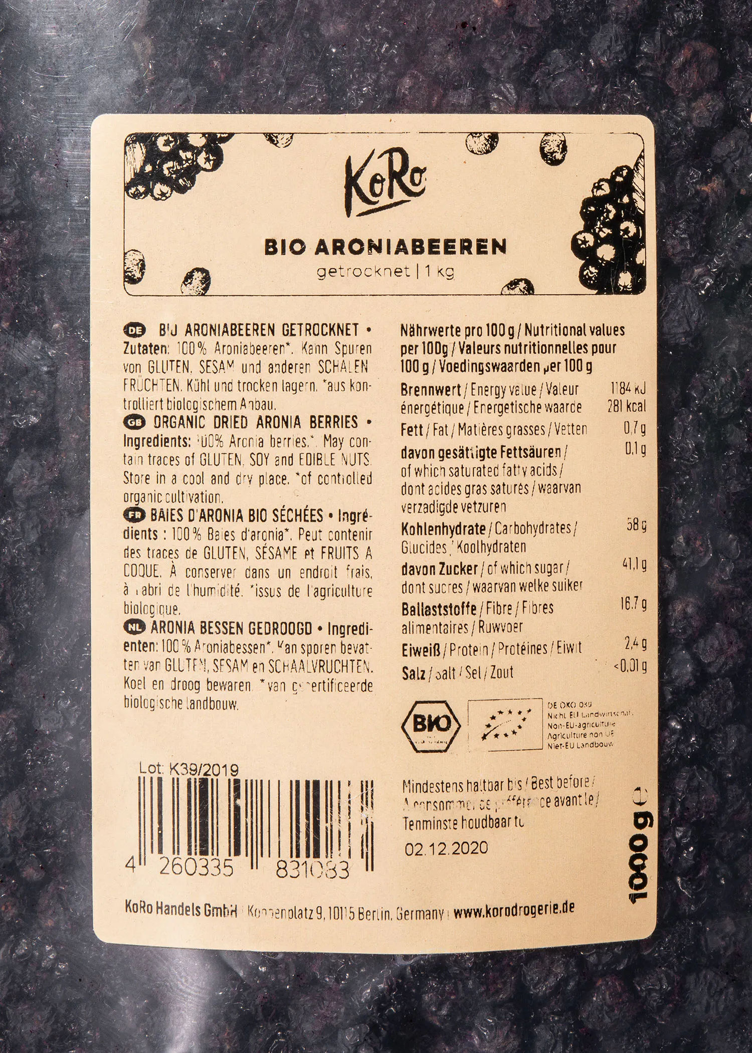 l' étiquette d' un sac de baies d' arona bio