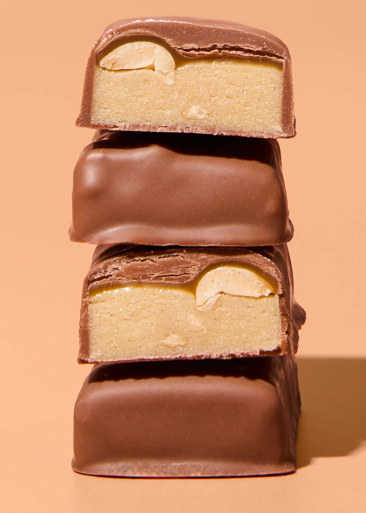 Barre protéinée moelleuse aux cacahuètes façon caramel | 45 g hover