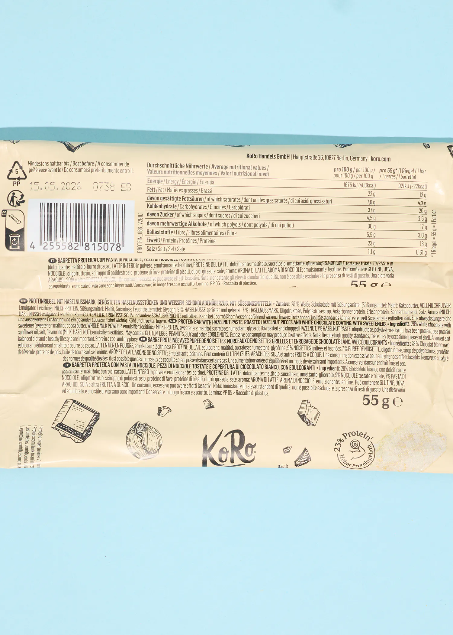 l' arrière d' une barre de chocolat avec les ingrédients et la date d' expiration