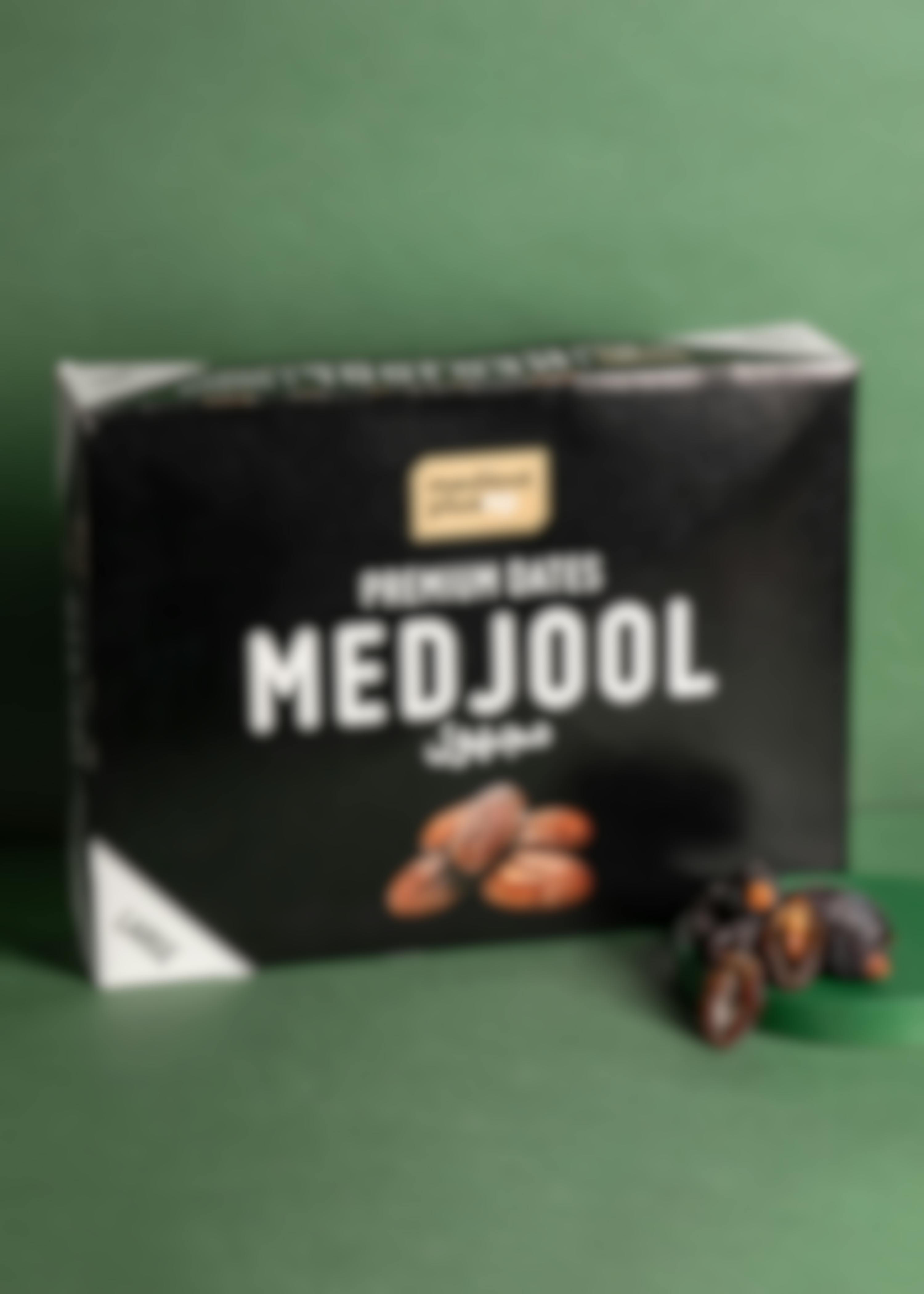 Medjool dates Premium Large with pits, Medjool Plus 5kg