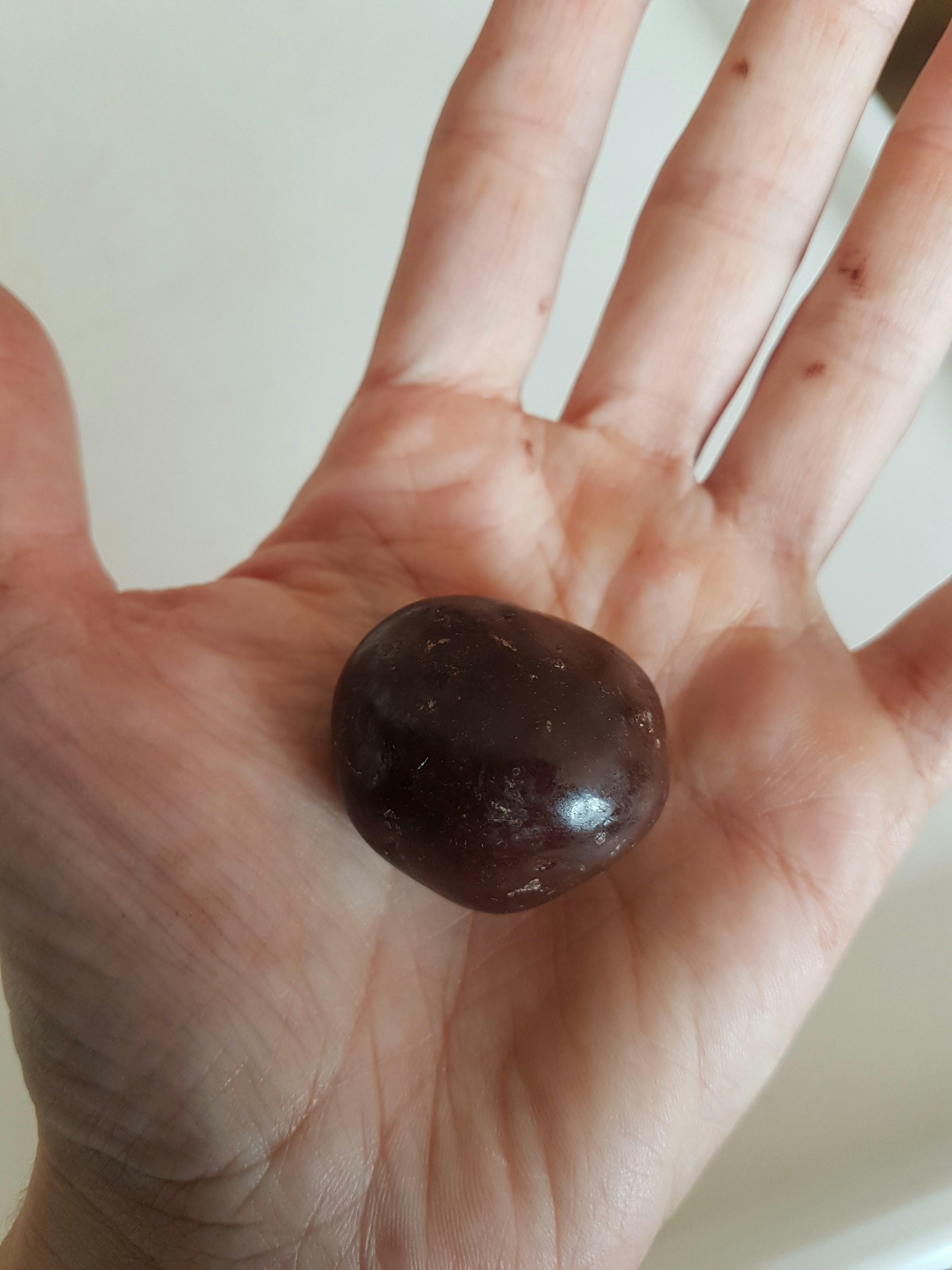 Gefriergetrocknete Erdbeeren in dunkler Schokolade kaufen | KoRo Germany