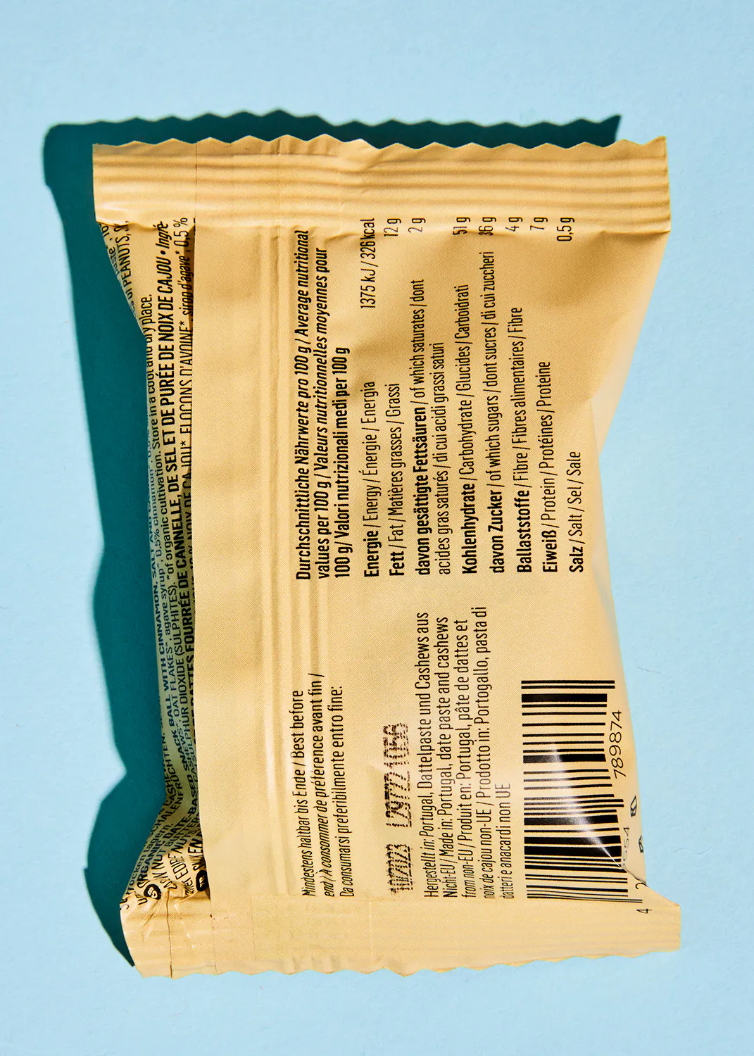 eine Nahaufnahme der Rückseite einer Packung mit einem Etikett