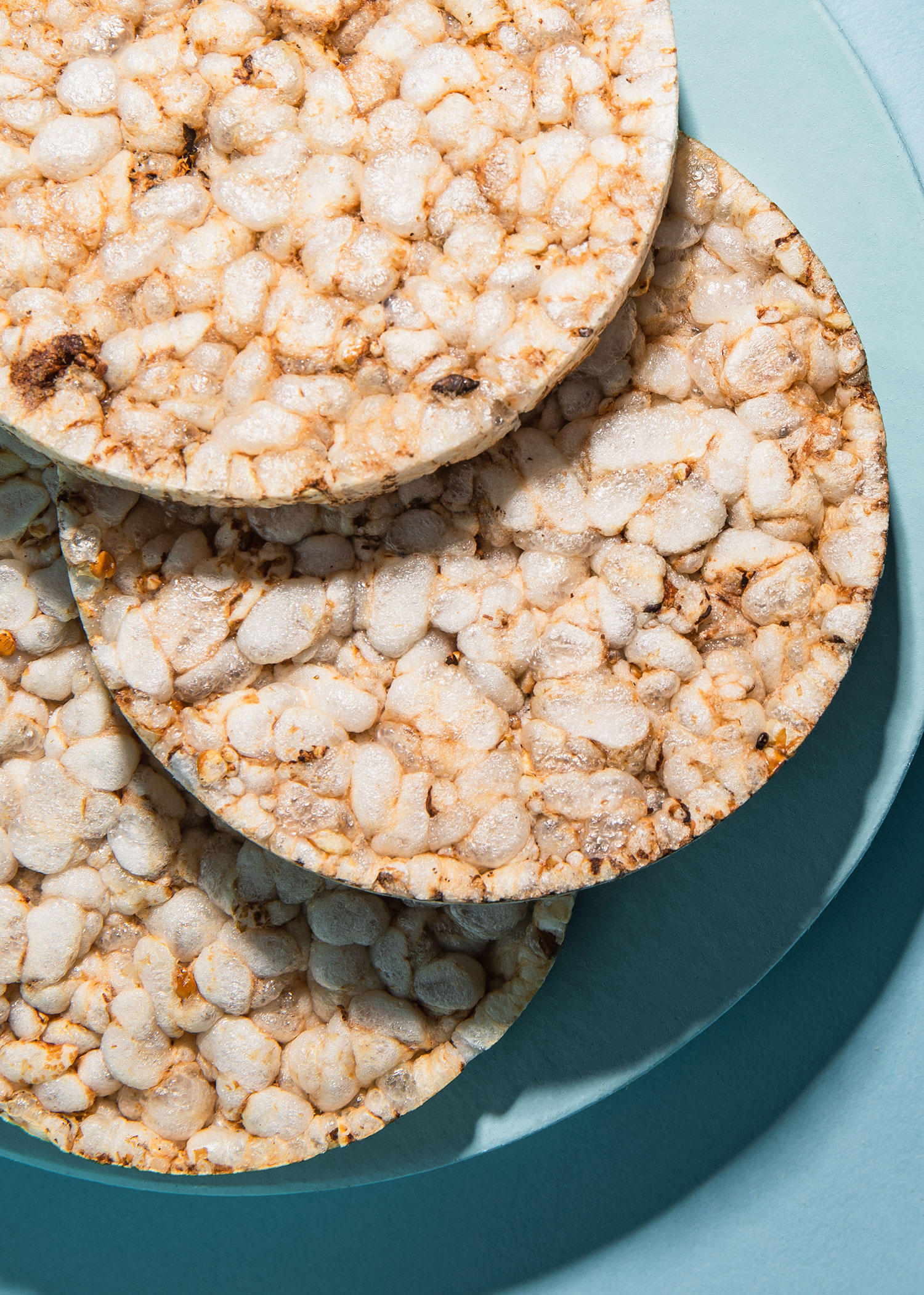 Puffed Rice Cakes with Peanut Butter and Banana - Simply Colby