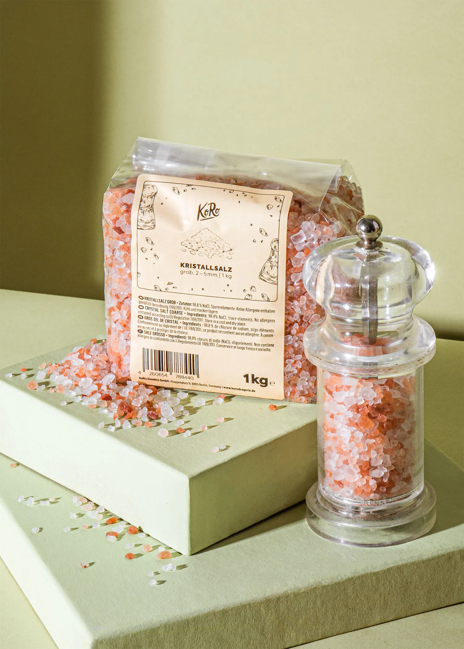 un sac de kore kristallsalz est posé sur une table