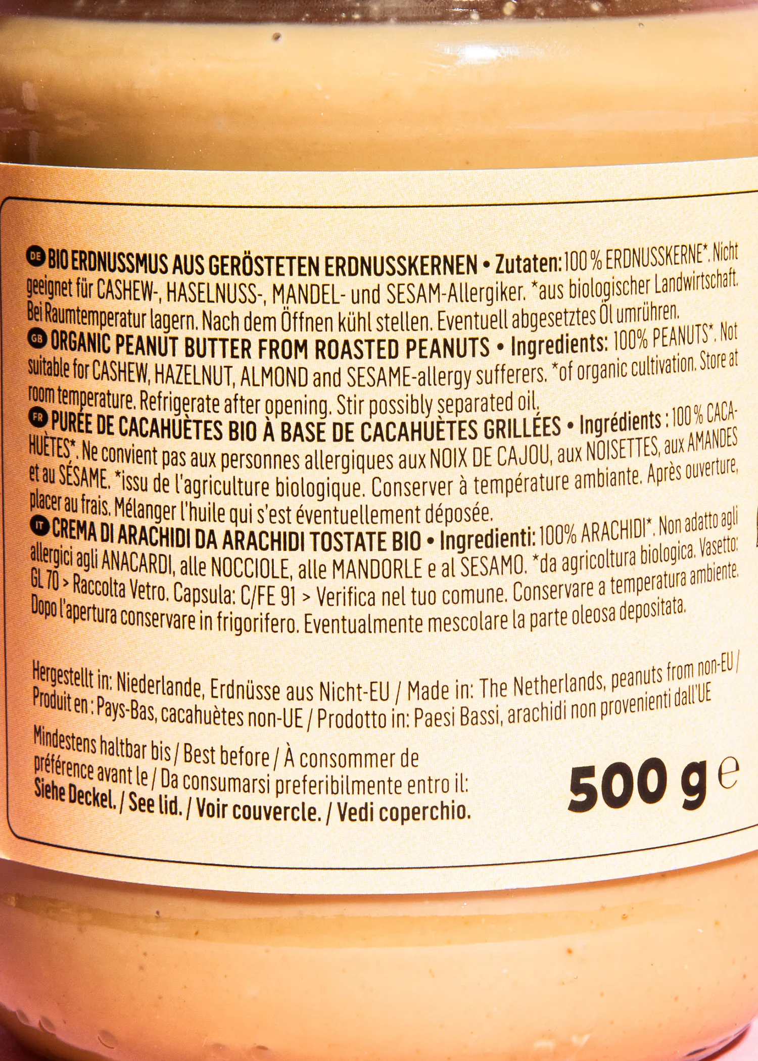 l' arrière d' une bouteille de beurre de cacahuète bio 500g