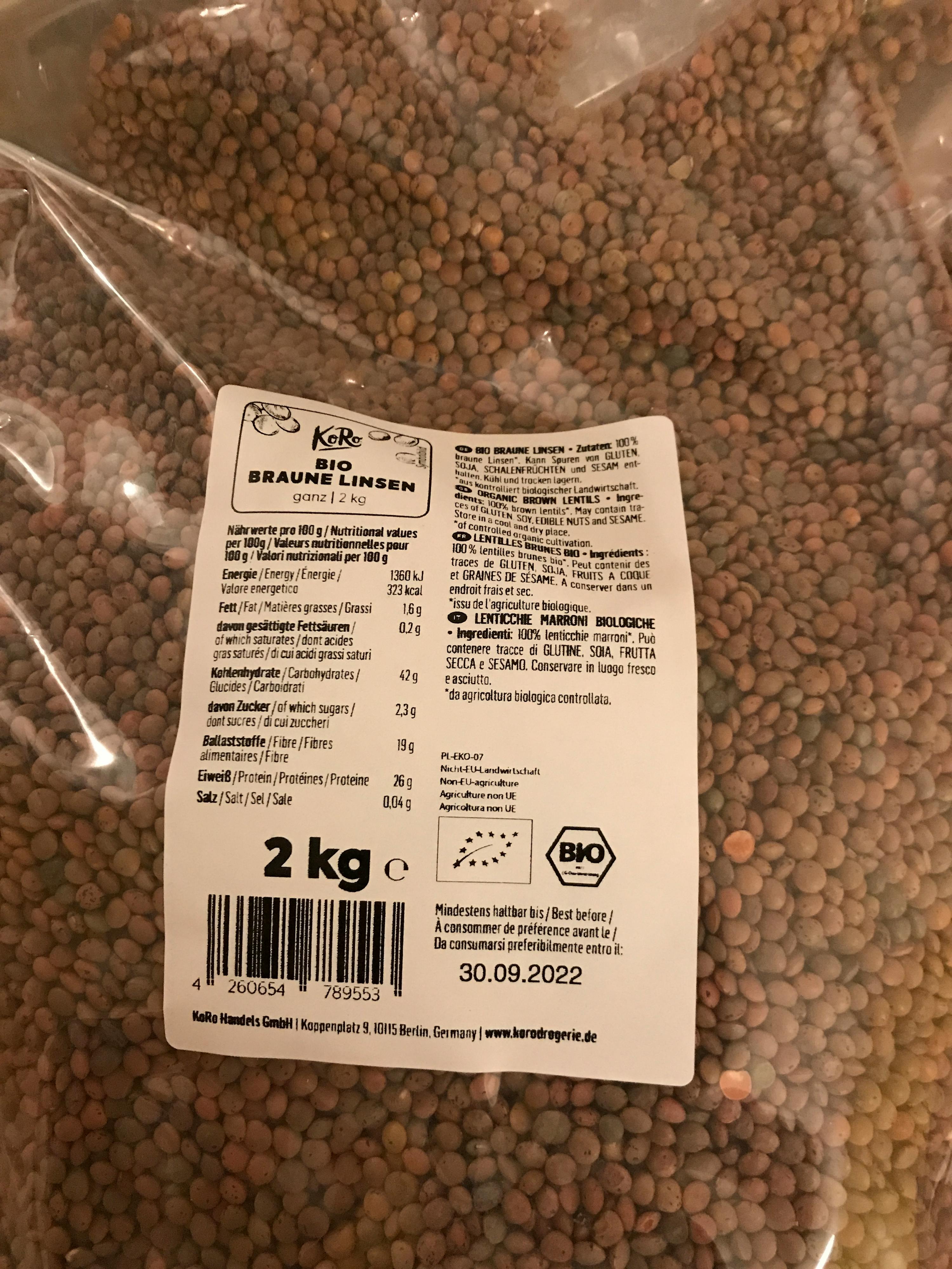 un sac de lentilles avec une étiquette de 2 kg