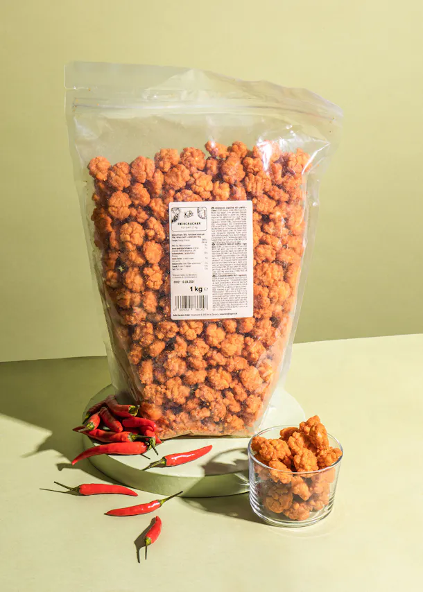 un sac de pop-corn avec une étiquette sur le dessus