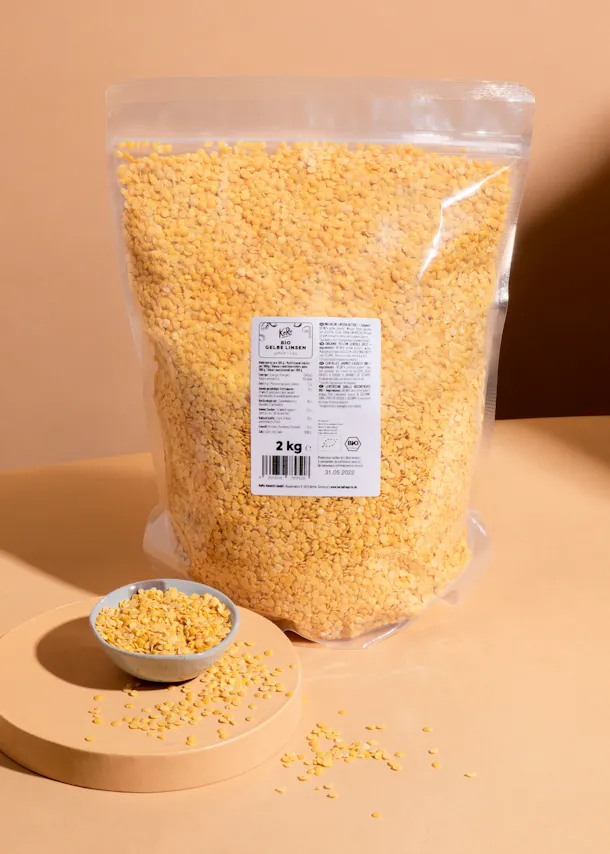 a bag of lentils with a label that says 2 kg