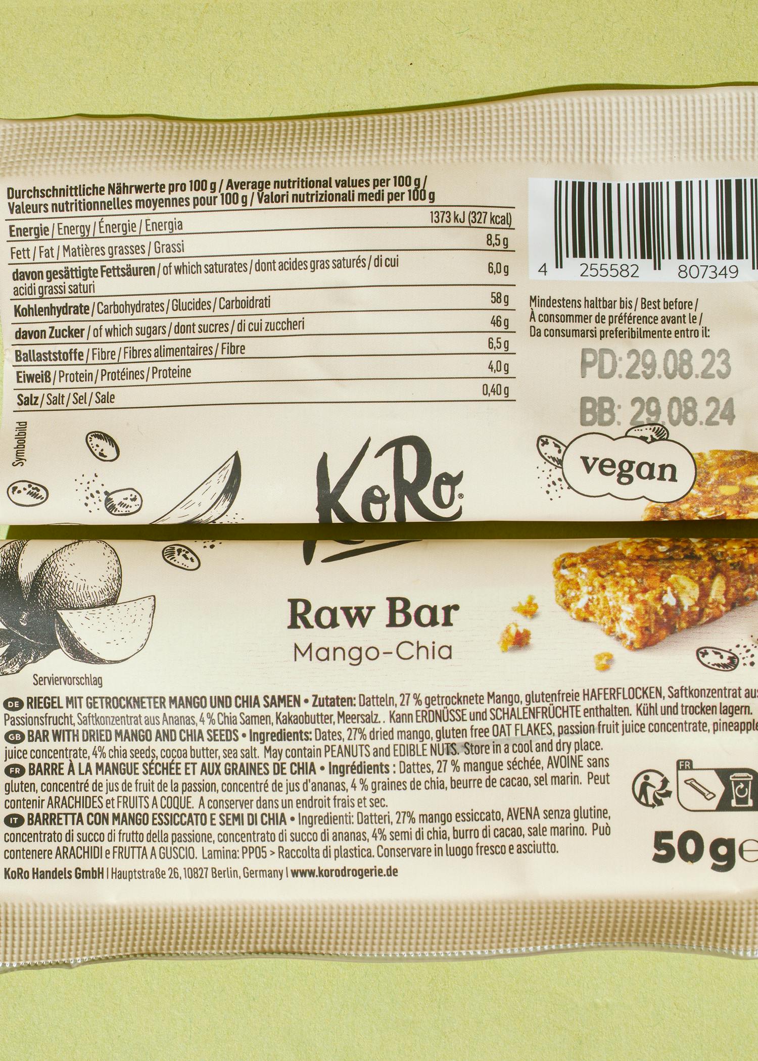 eine verpackte raw bar mit mango-chia-geschmack