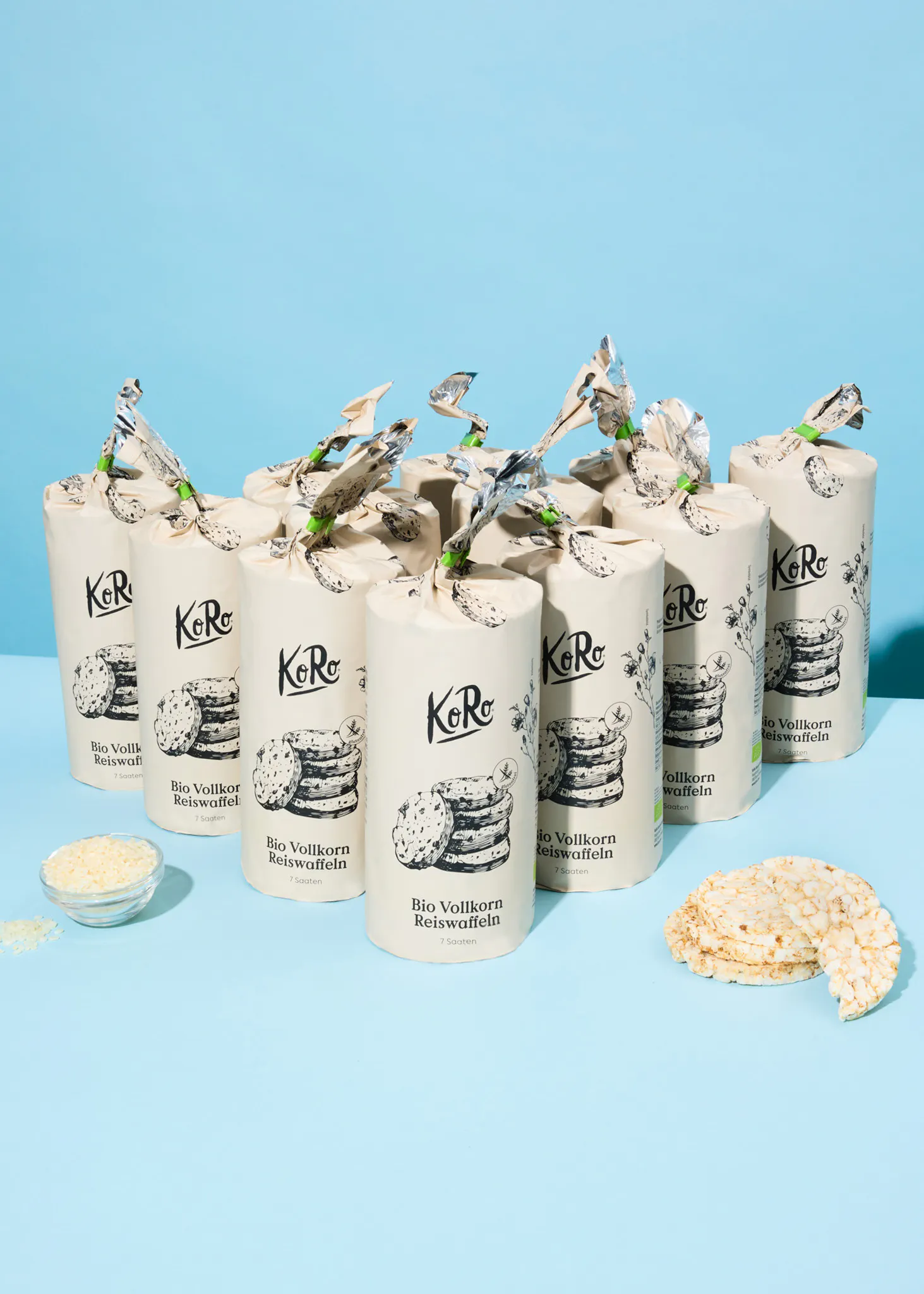 un groupe de canettes de biscuits bio vollkorn reiswaffeln