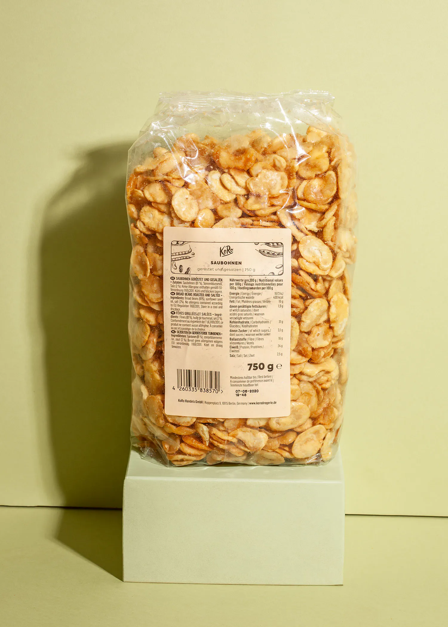 un sac de céréales avec une étiquette qui indique que c'est 750g