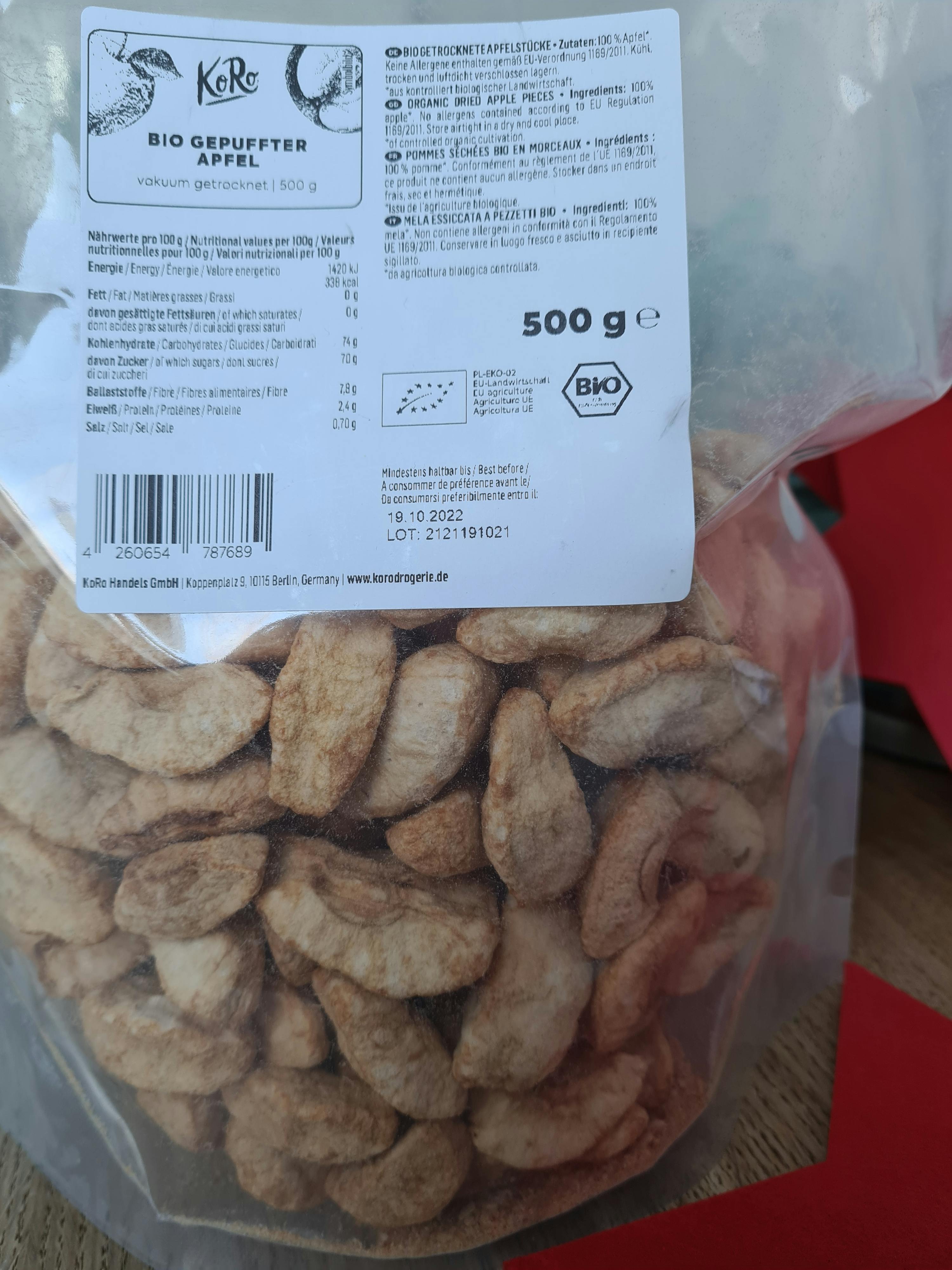 a bag of dried apples has a label that says bio