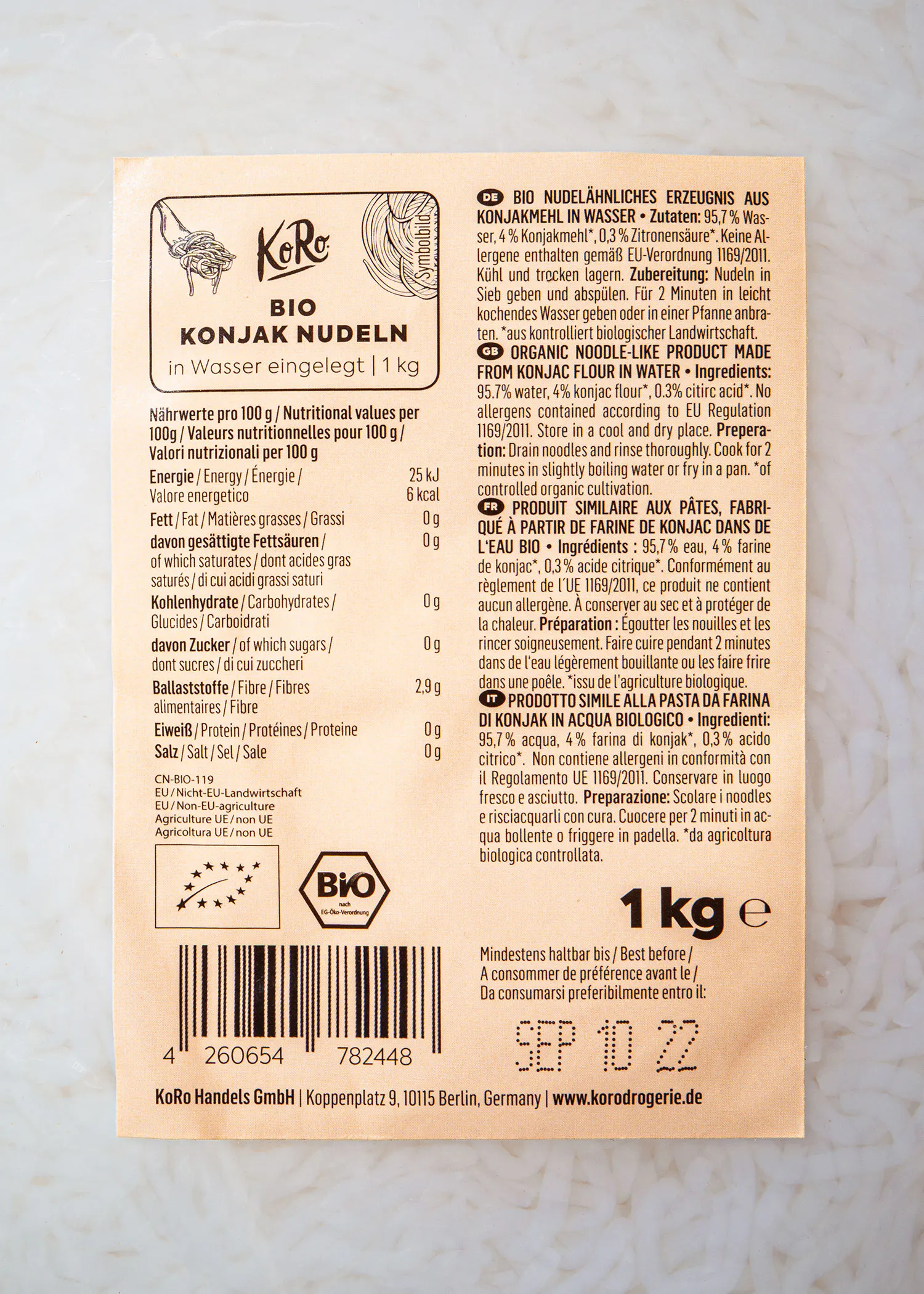 l' arrière d' une boîte de nouilles bio avec une étiquette