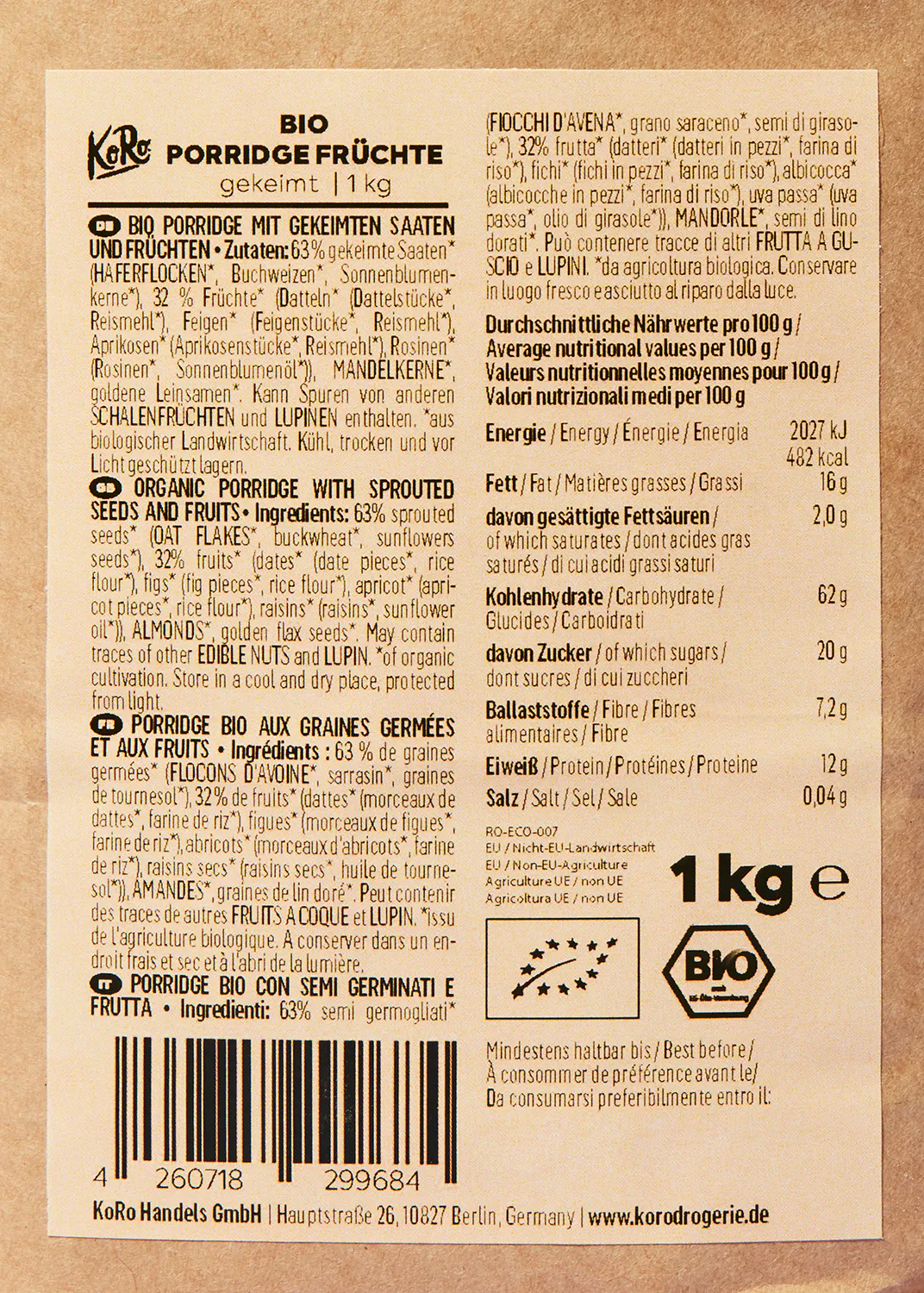 l' arrière d' une boîte de porridge bio avec des graines germées et des fruits