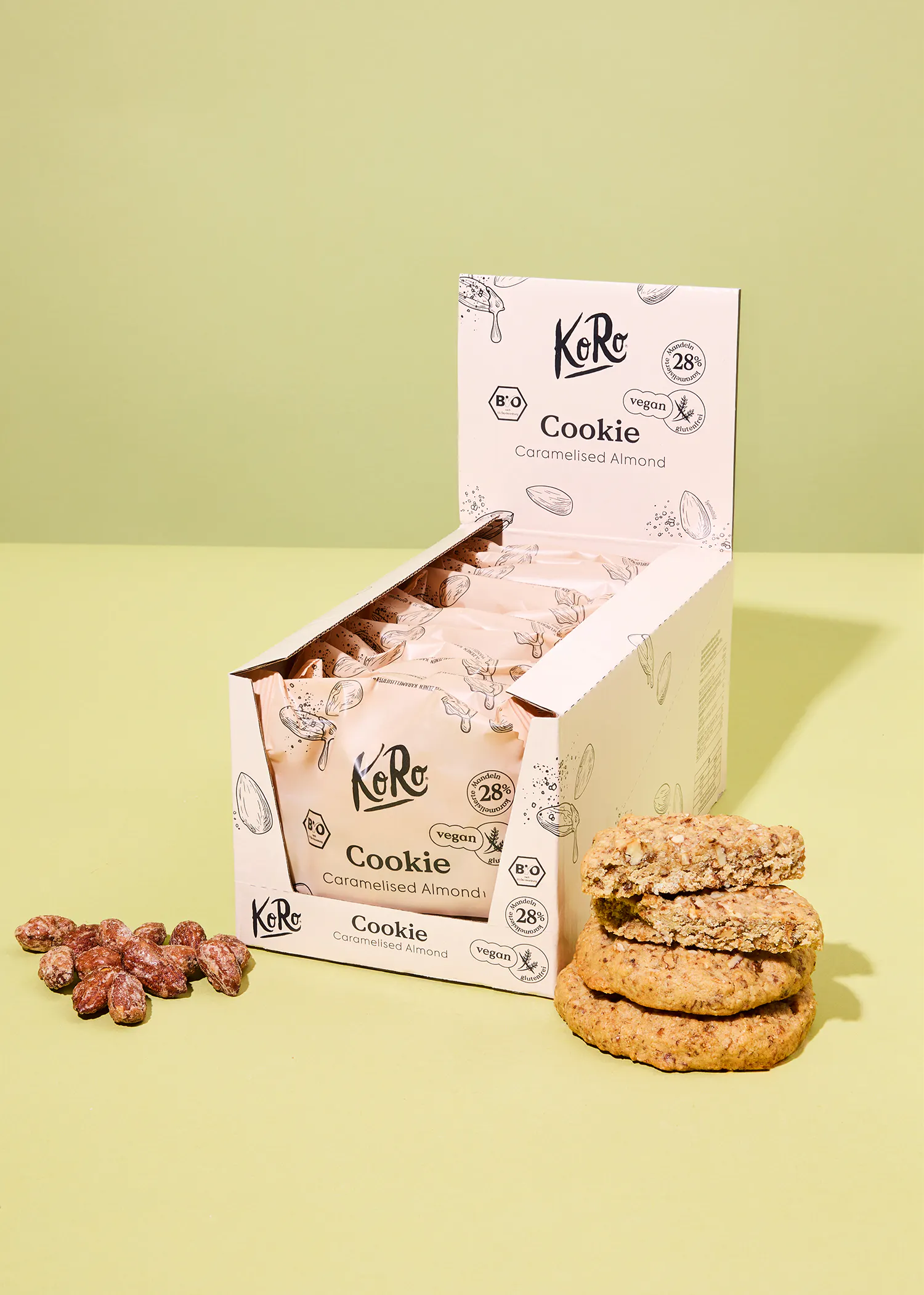 eine Schachtel Kekse mit karamellisierten Mandeln