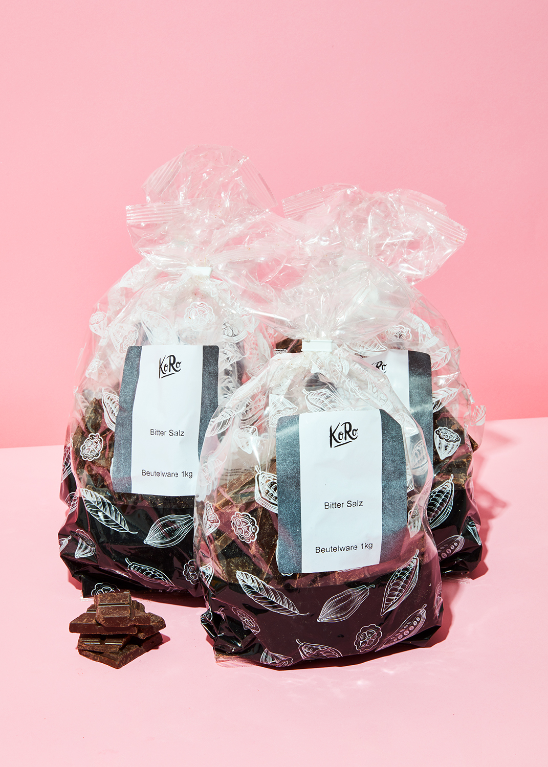 Buy/Send Rose Paradise Chocolate Cake 2 Kg Online- FNP