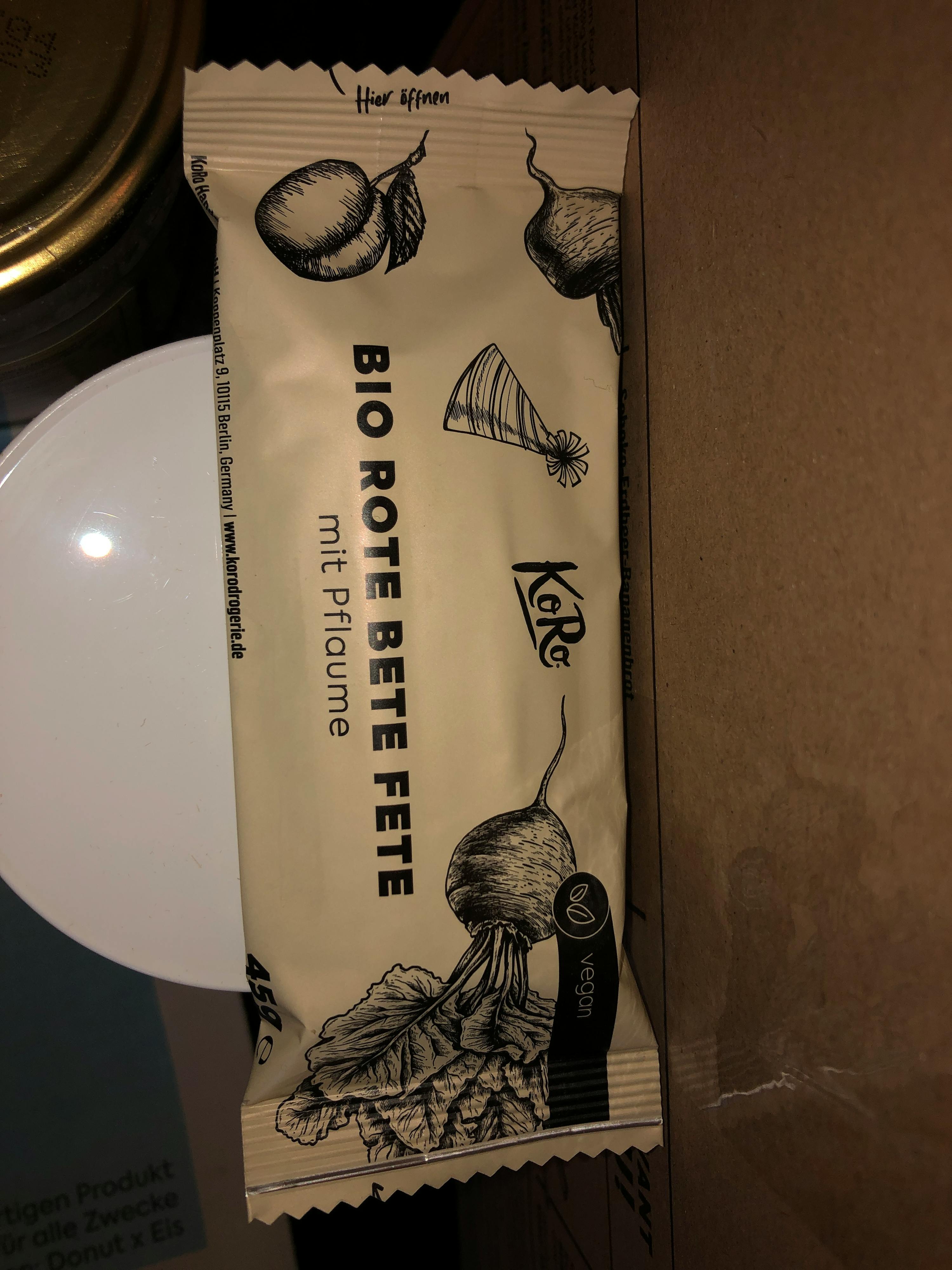 un paquet de kore bio rote bete fete mit pflaume