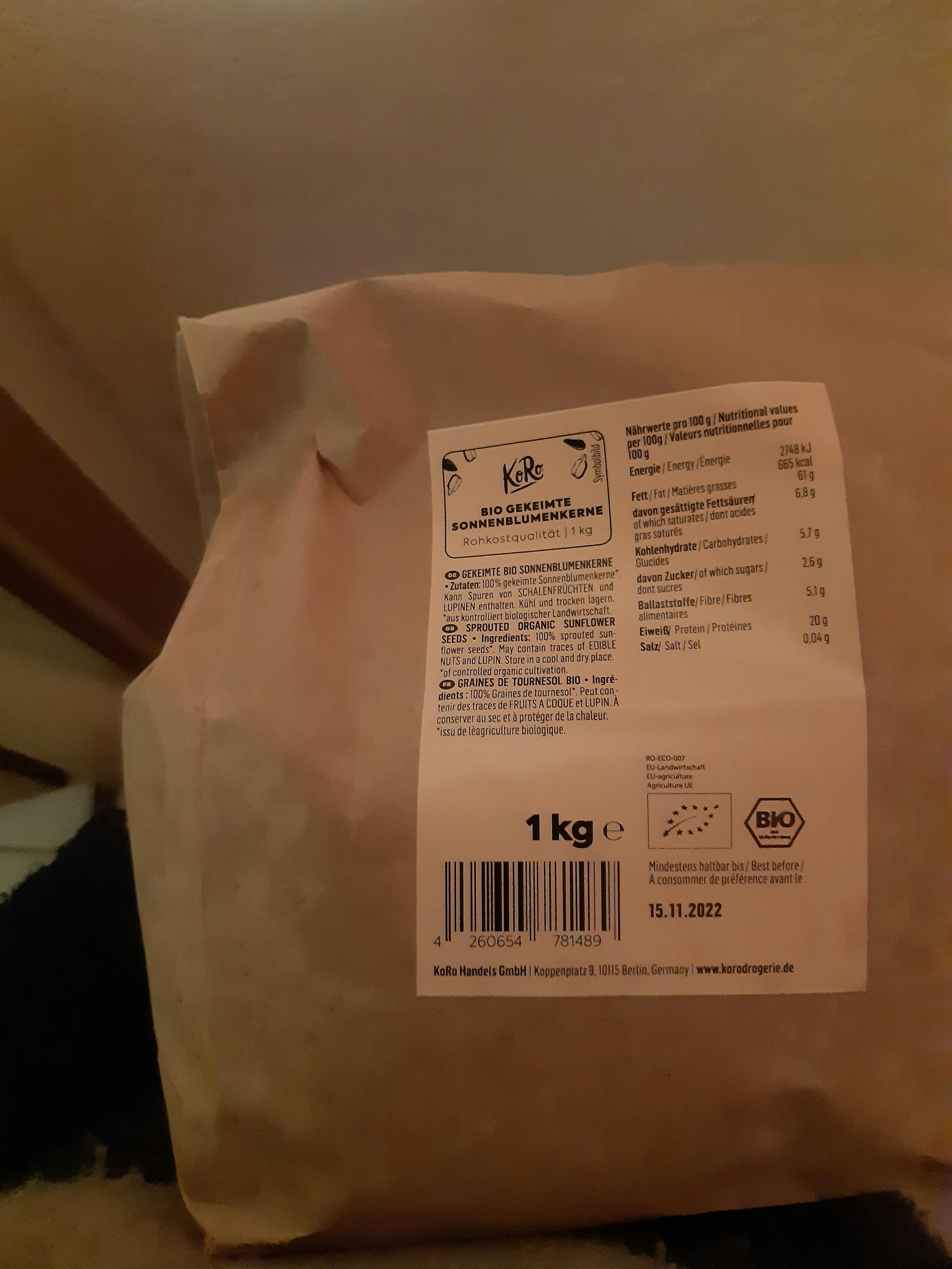 a 1 kg bag of food has a label that says bio