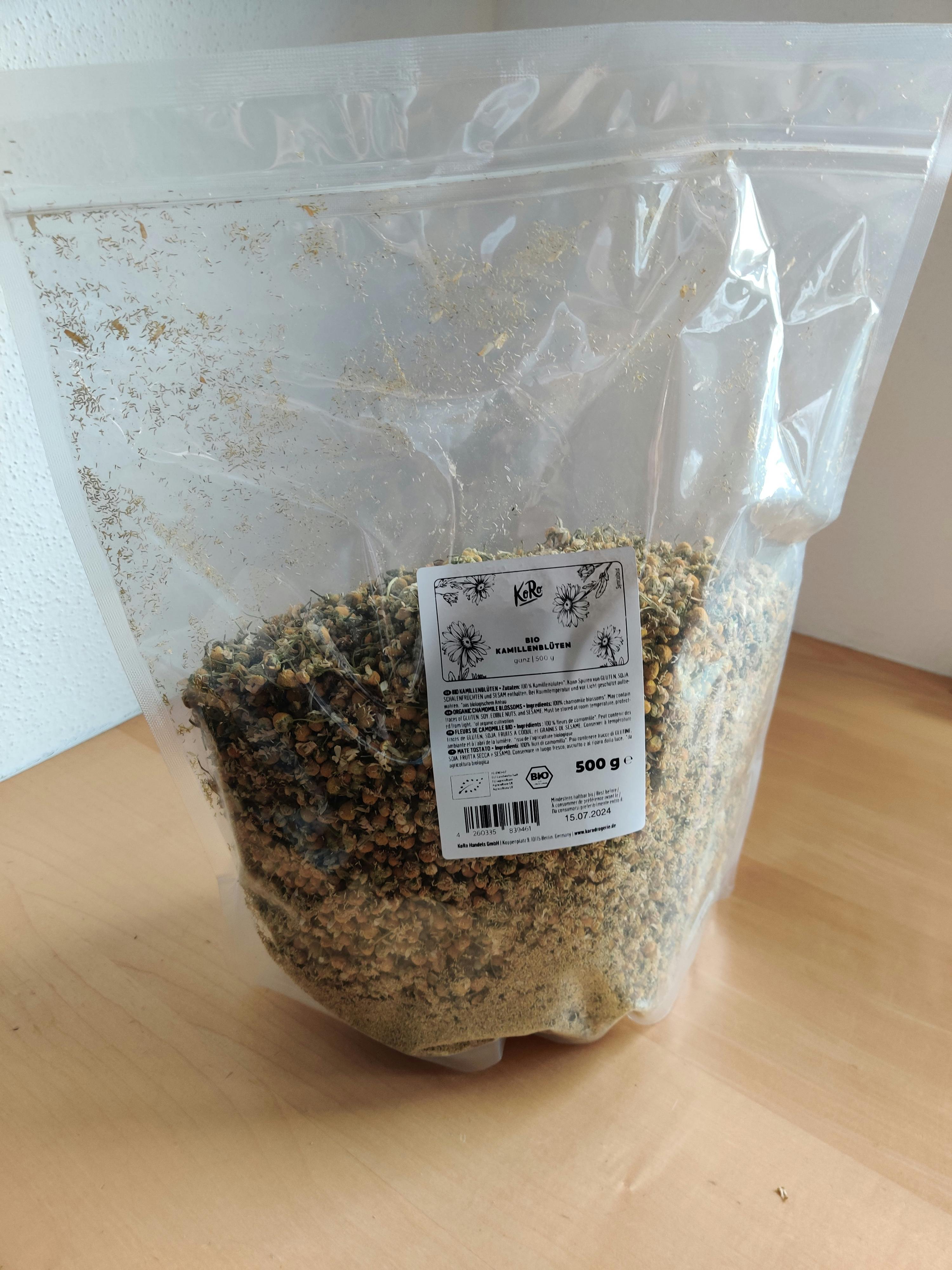 eine Plastiktüte mit einem Etikett auf der Rückseite und einem Gewicht von 500 g