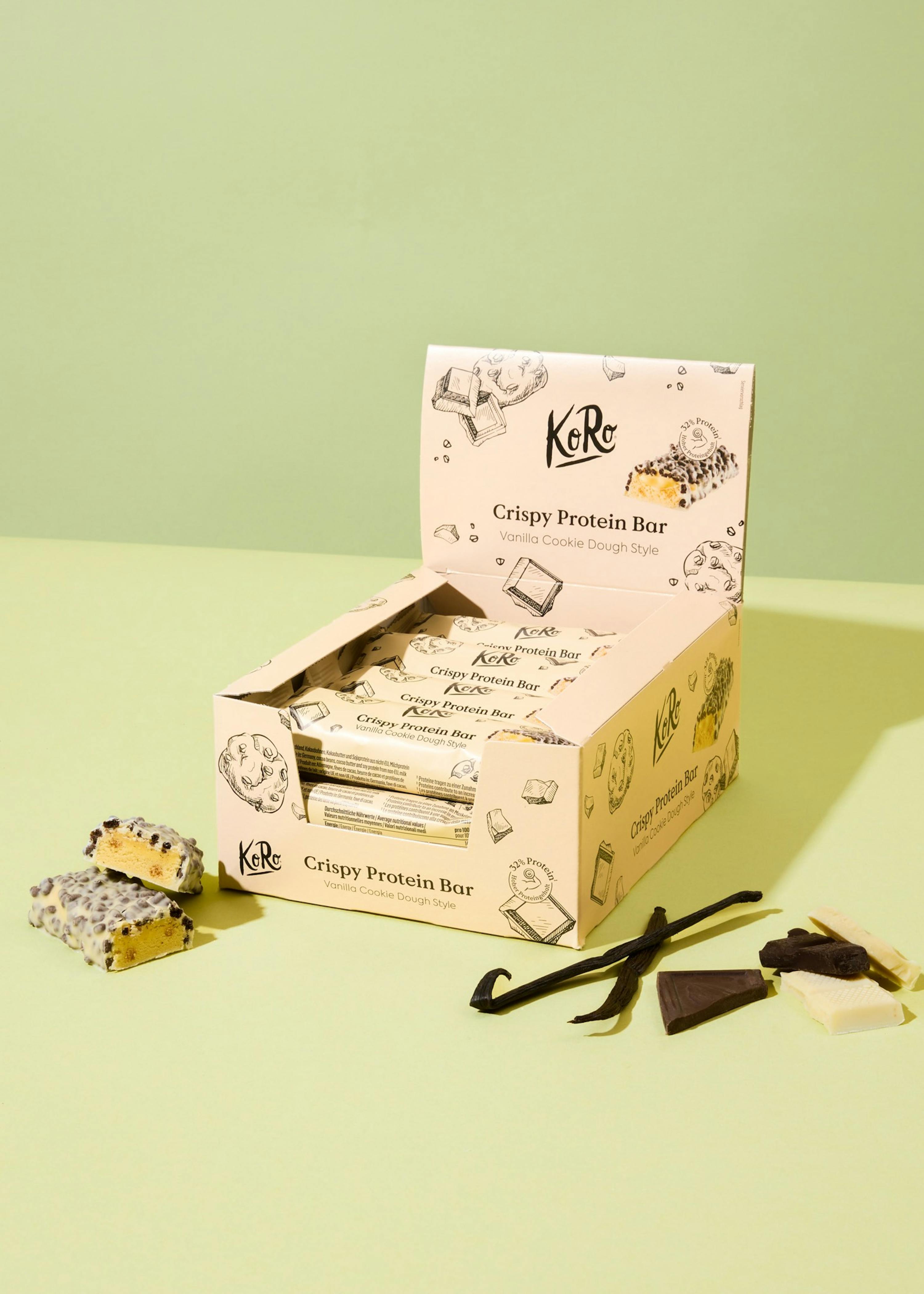 eine Schachtel crispy protein-Bars steht auf einem Tisch