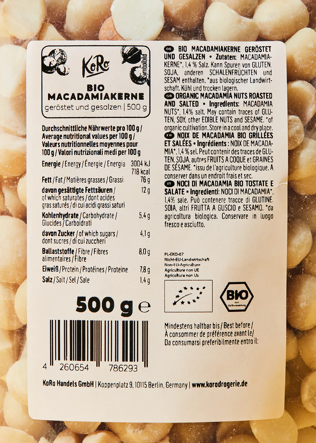 eine verpackung mit macadamiakernen mit einem barcode auf der rückseite