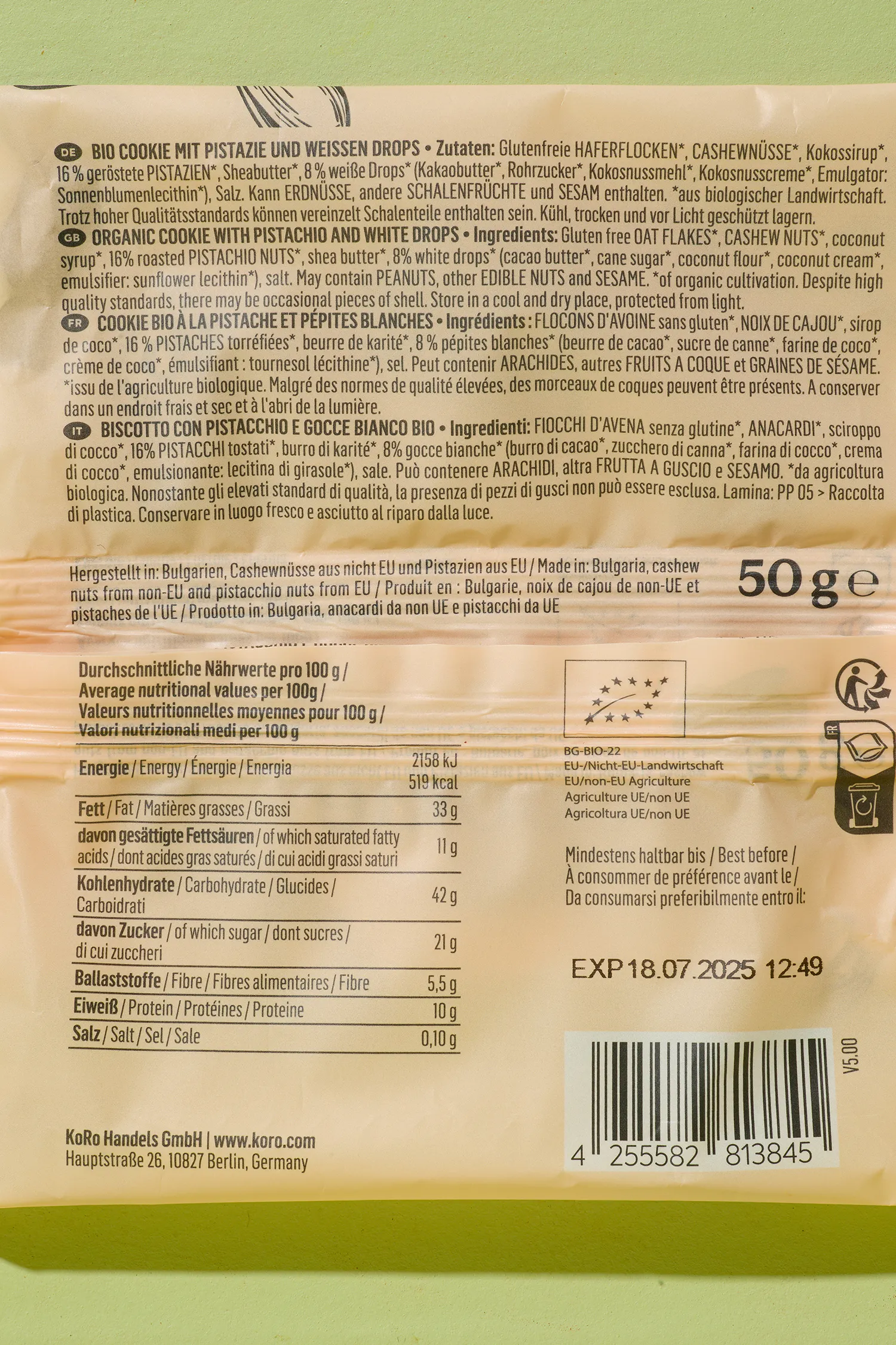 l' arrière d' une boîte de biscuits bio avec pistache et noix de cajou