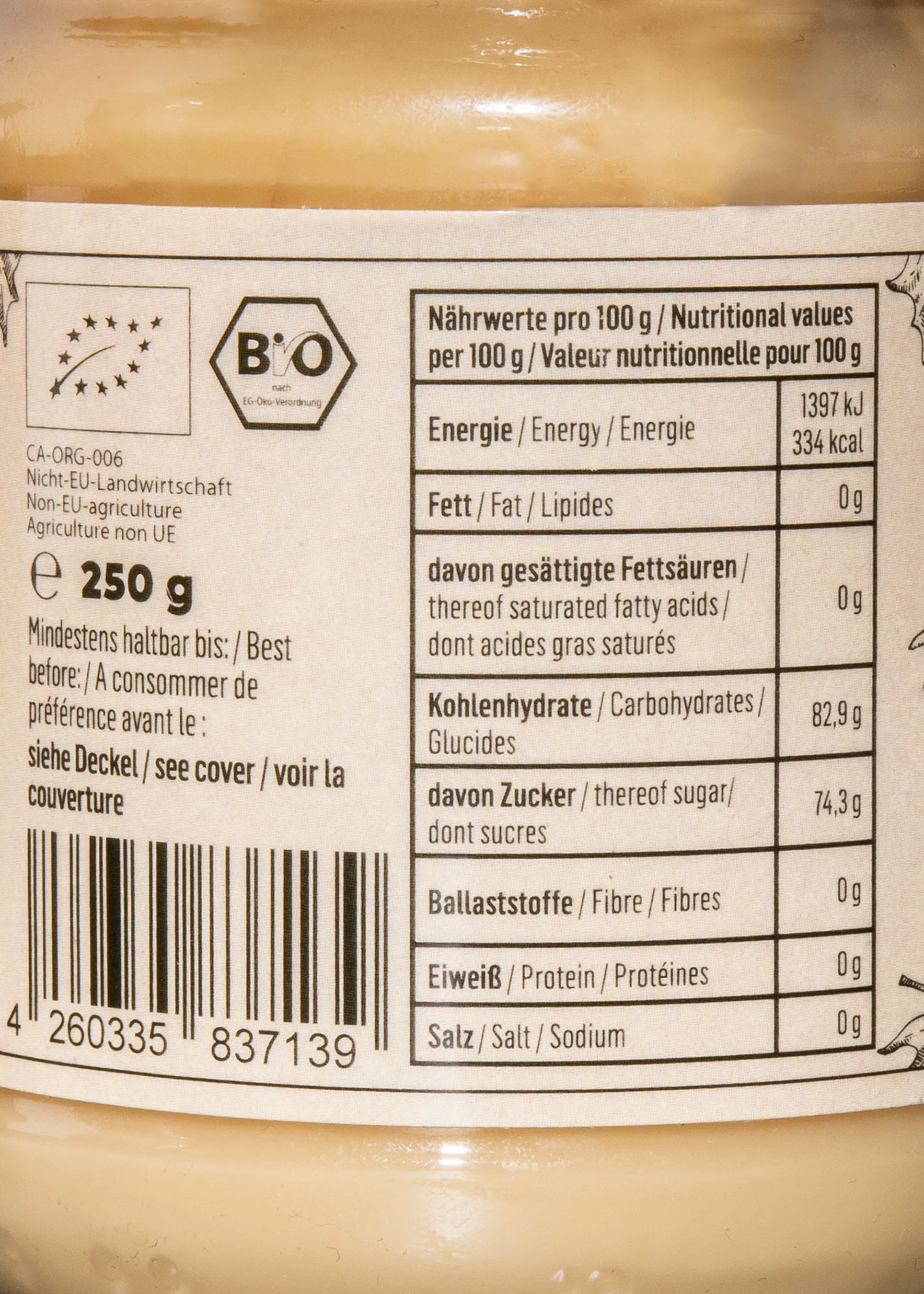 a label on a jar shows the nutritional values per 100g