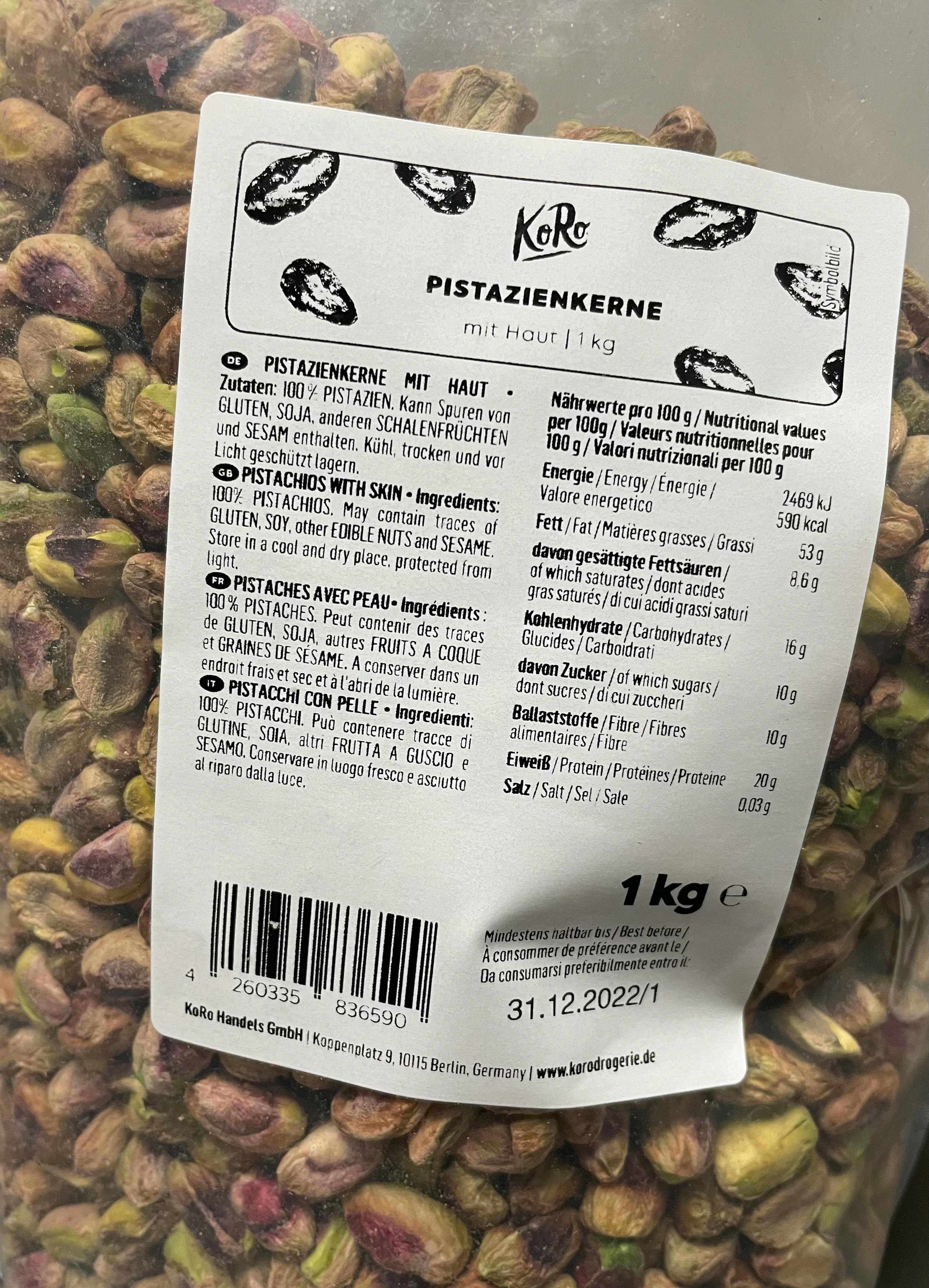 a package of pistachios has a label that says karo