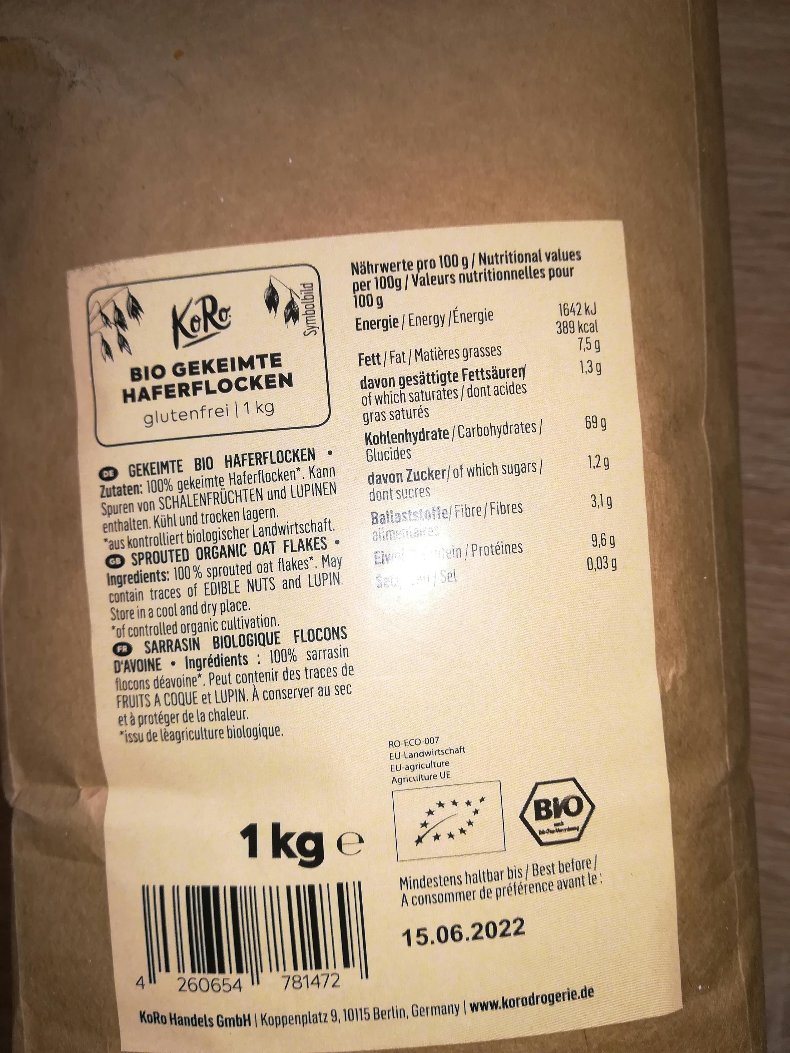 l' étiquette d' un sac de farine bio a une date de 15/06/2022