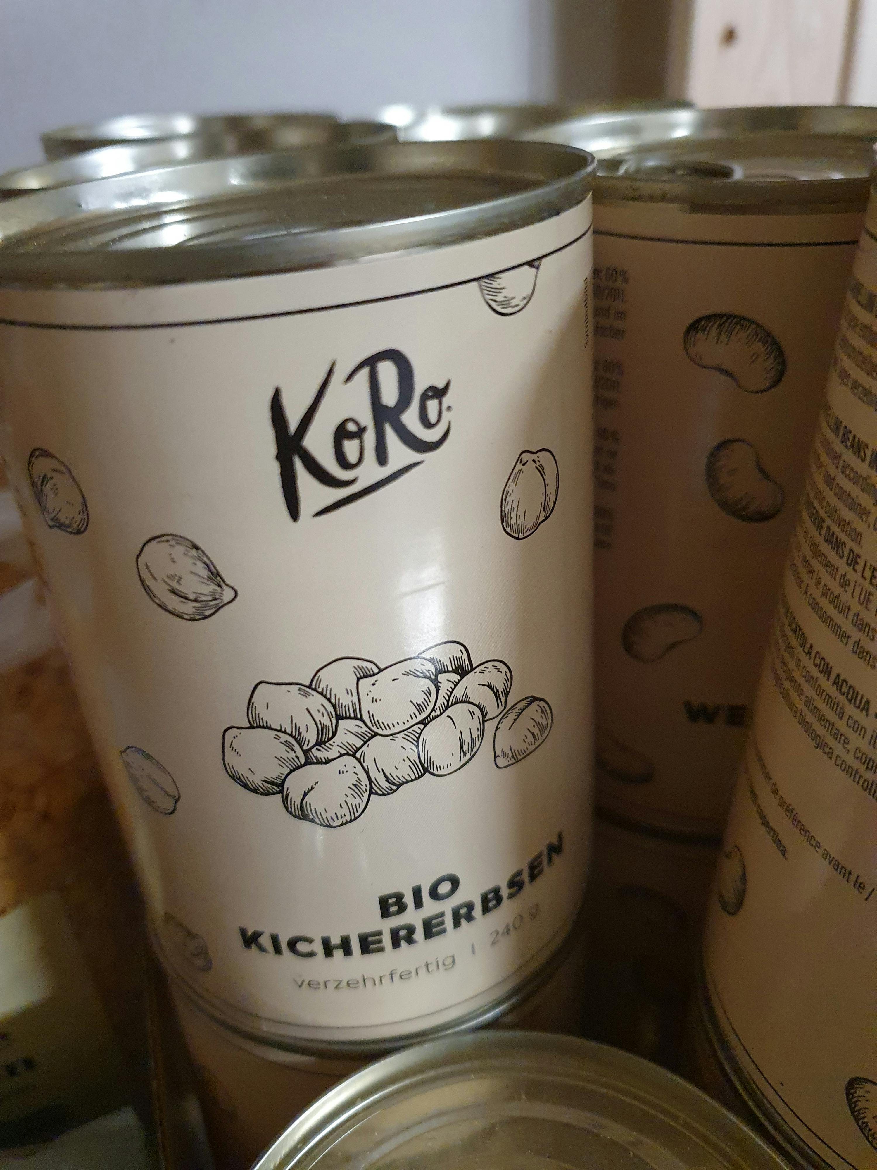 a can of bio kichererbsen sits on a table