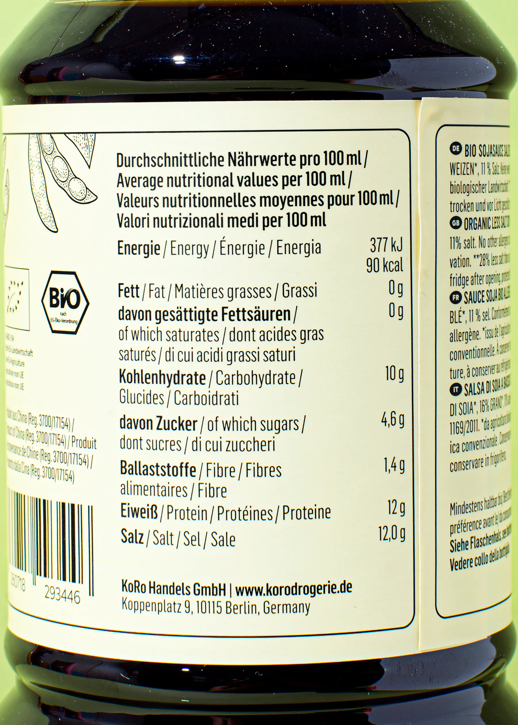 the back of a bottle of bio sesame oil shows the average nutritional values per 100 ml