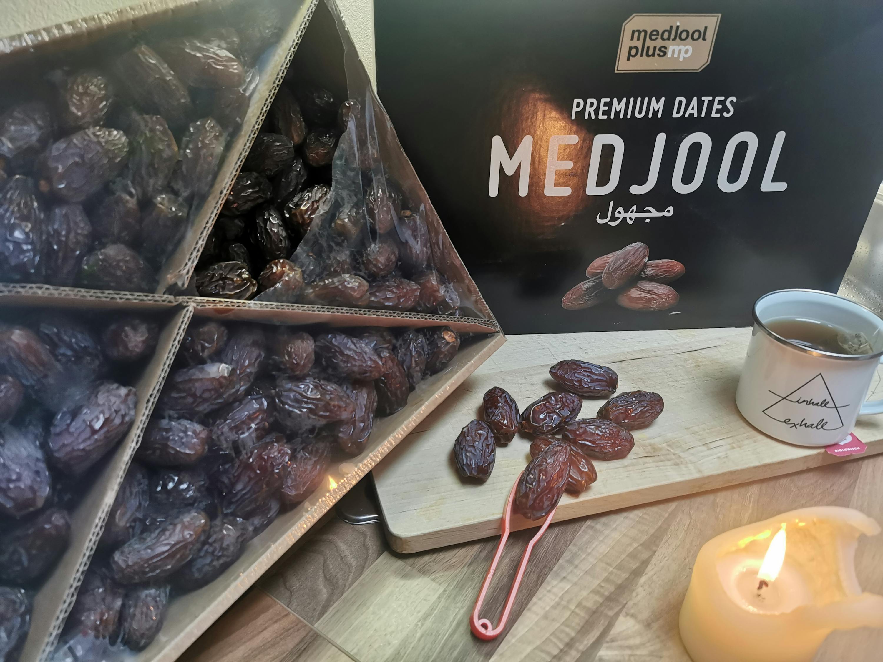 Datteri Medjool PREMIUM LARGE con nocciolo, Medjool plus - acquista ora!