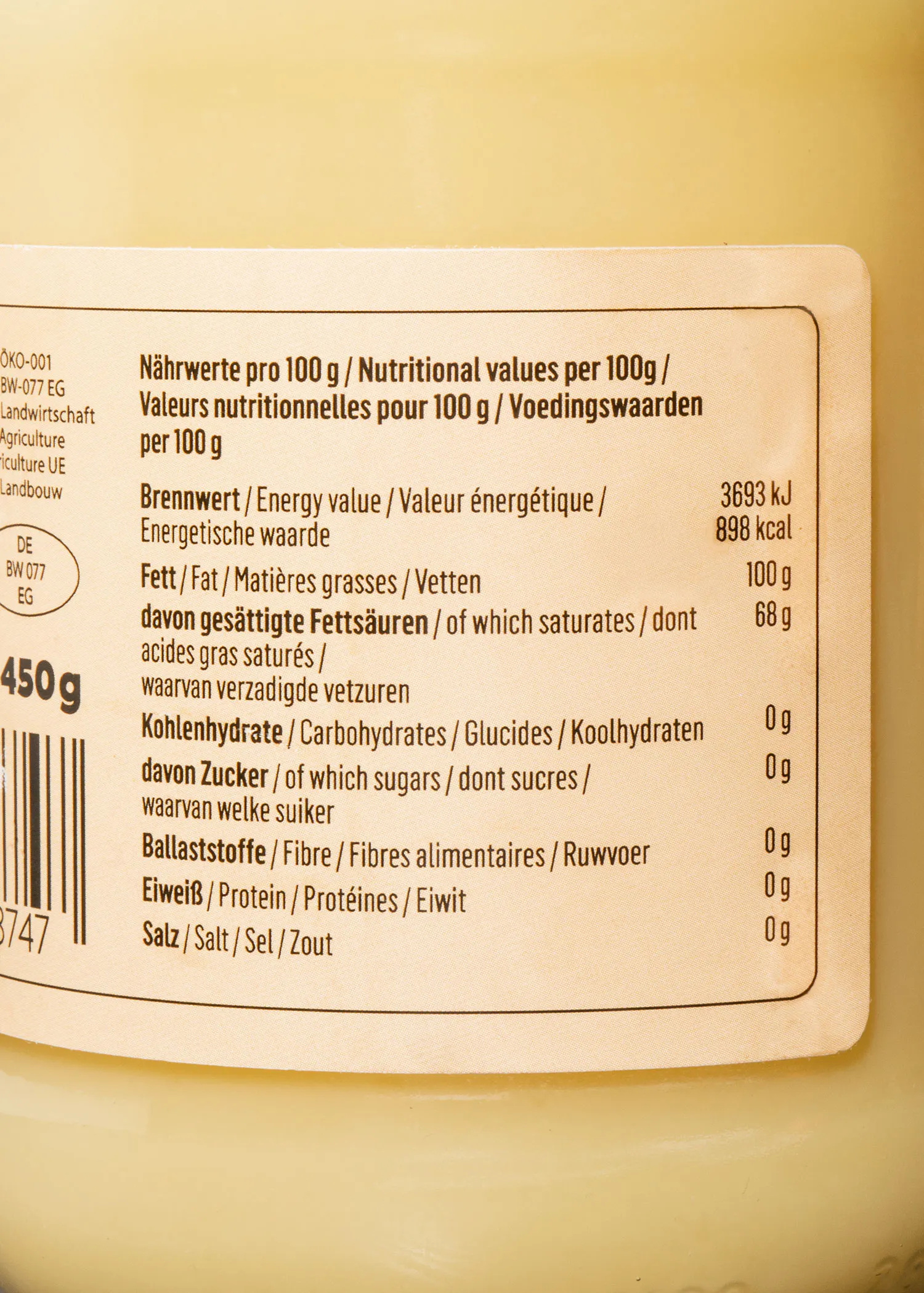 a label shows the nutritional values of a product