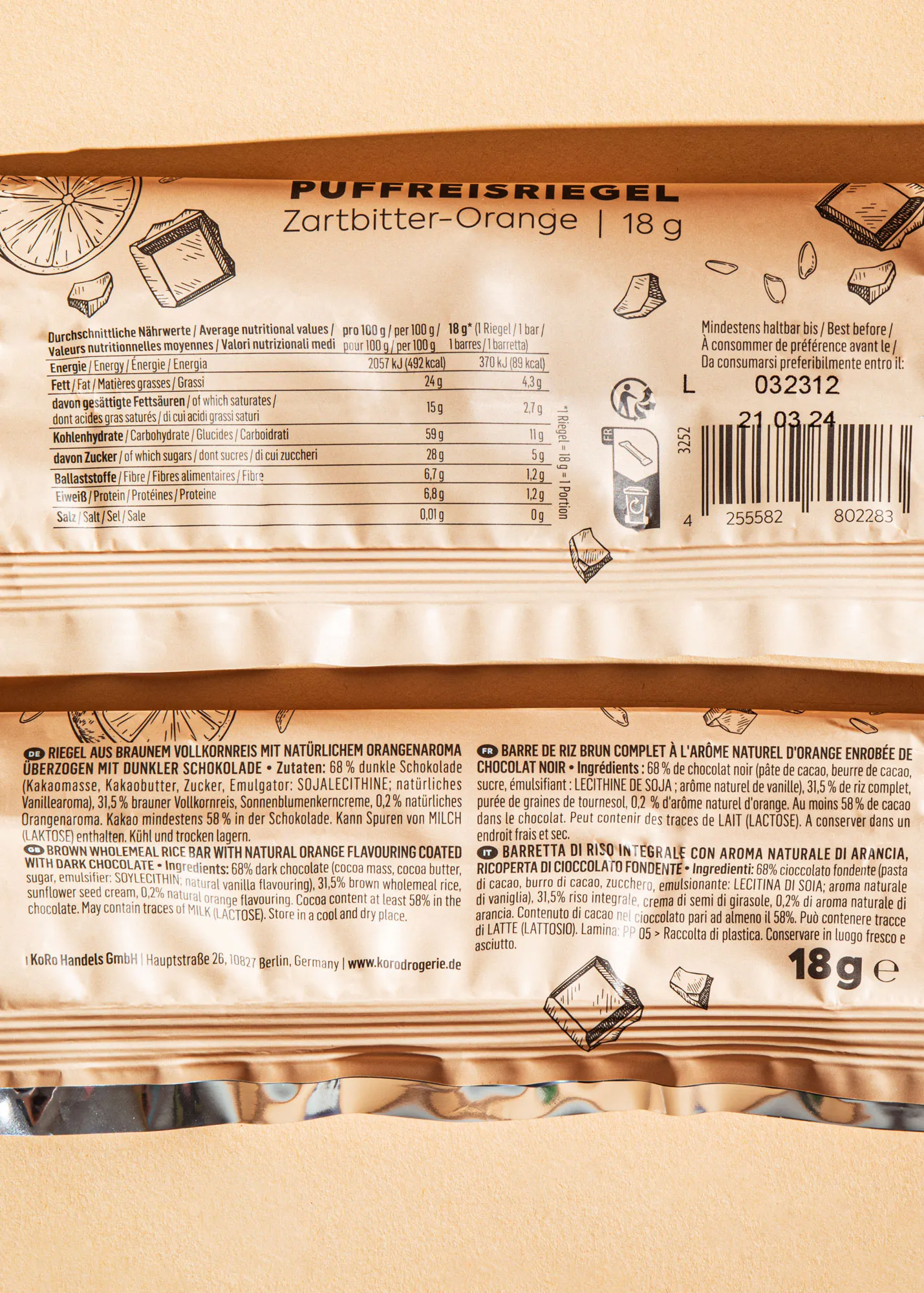 l' arrière d' une barre de chocolat puffreisriegel à l' orange