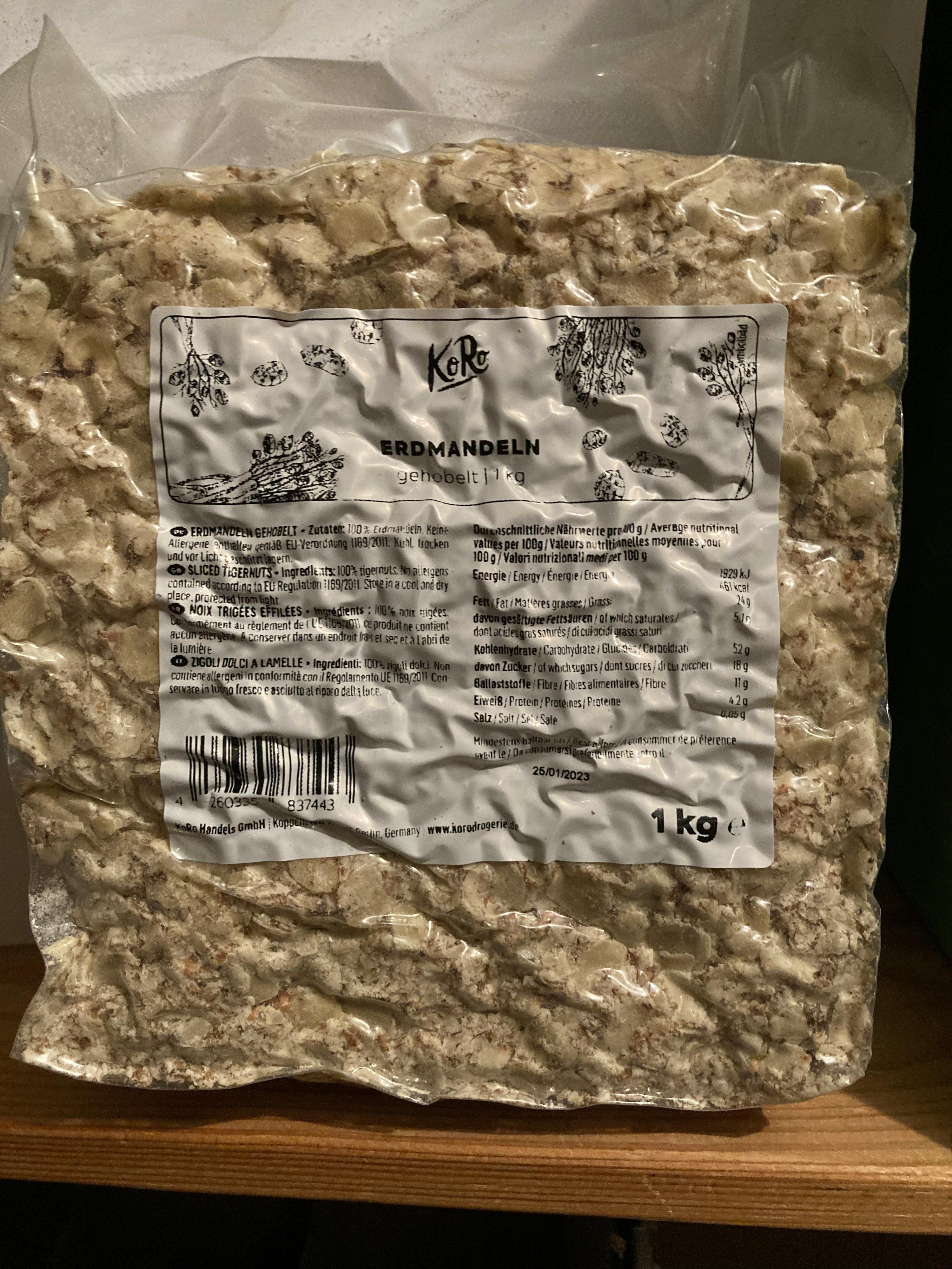 a bag of bread with a label that says ' brödmandeln ' on it