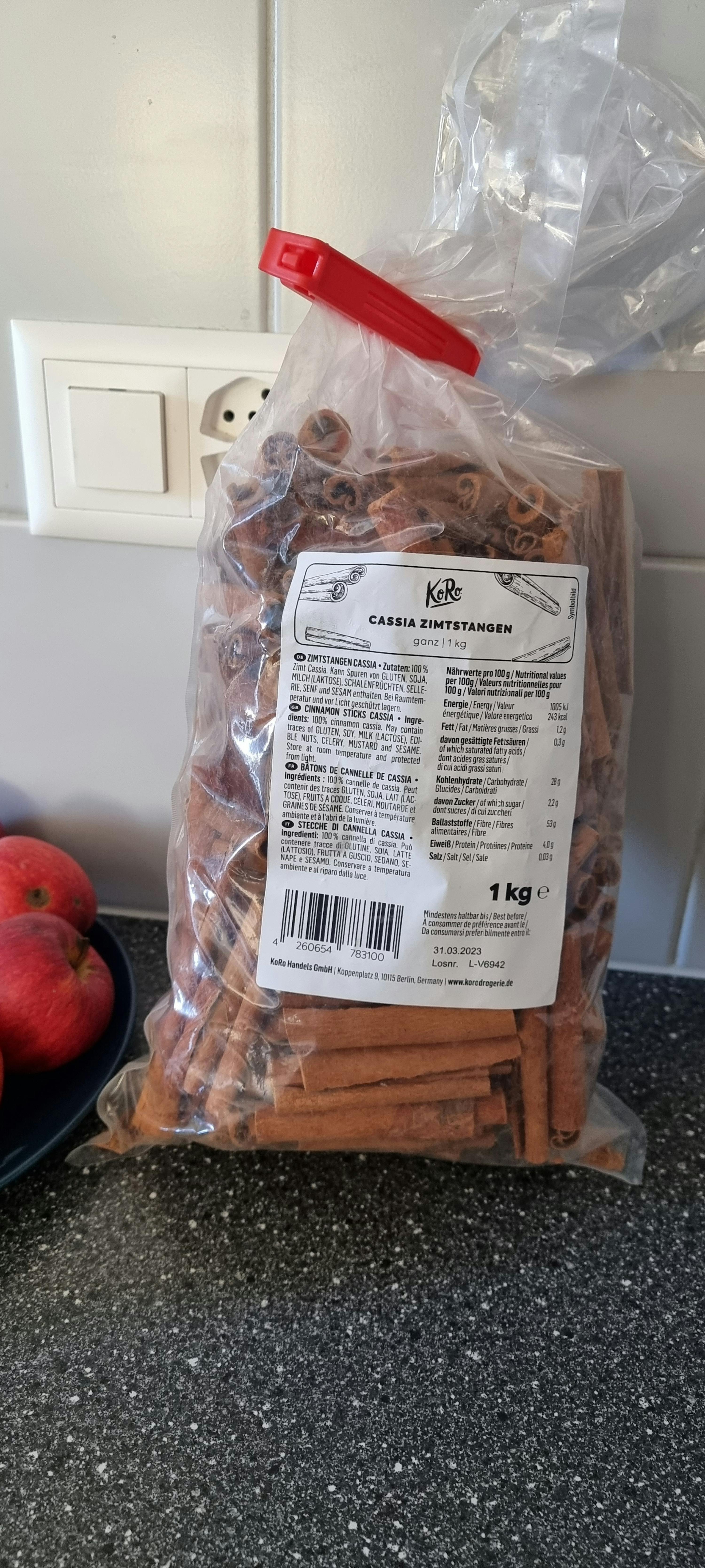 a bag of cinnamon sticks with a label that says 1 kg
