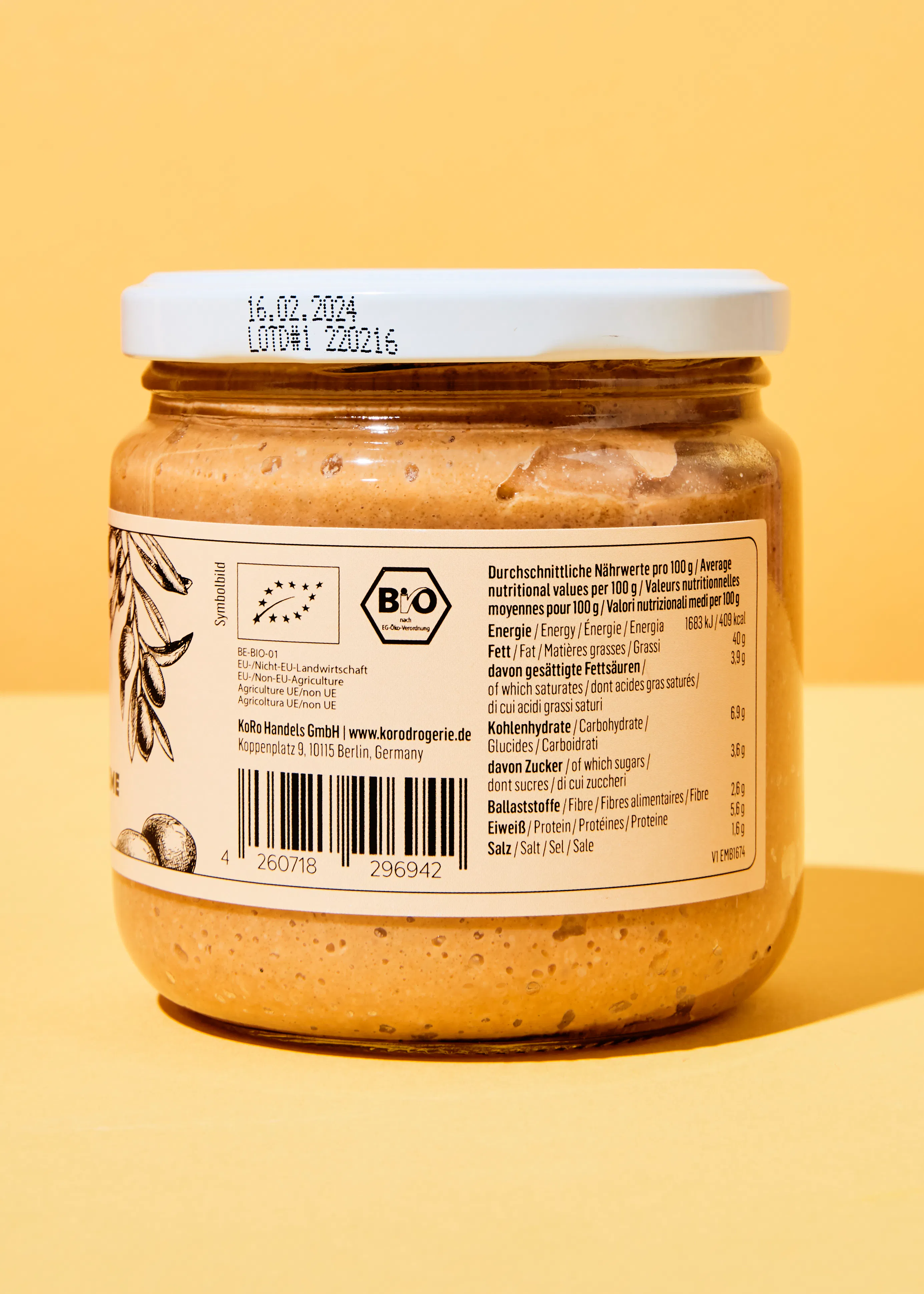 l' arrière d' un bocal de beurre de cacahuète avec un code barres