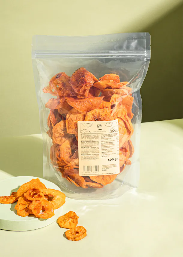 a bag of food with a label that says " raw "